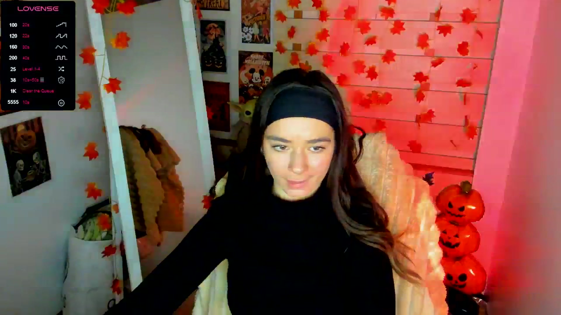 Gallery image thumbnail from KiraLove's myfreecams stream on, 11/15/2025, 11:59 image 16 of 20