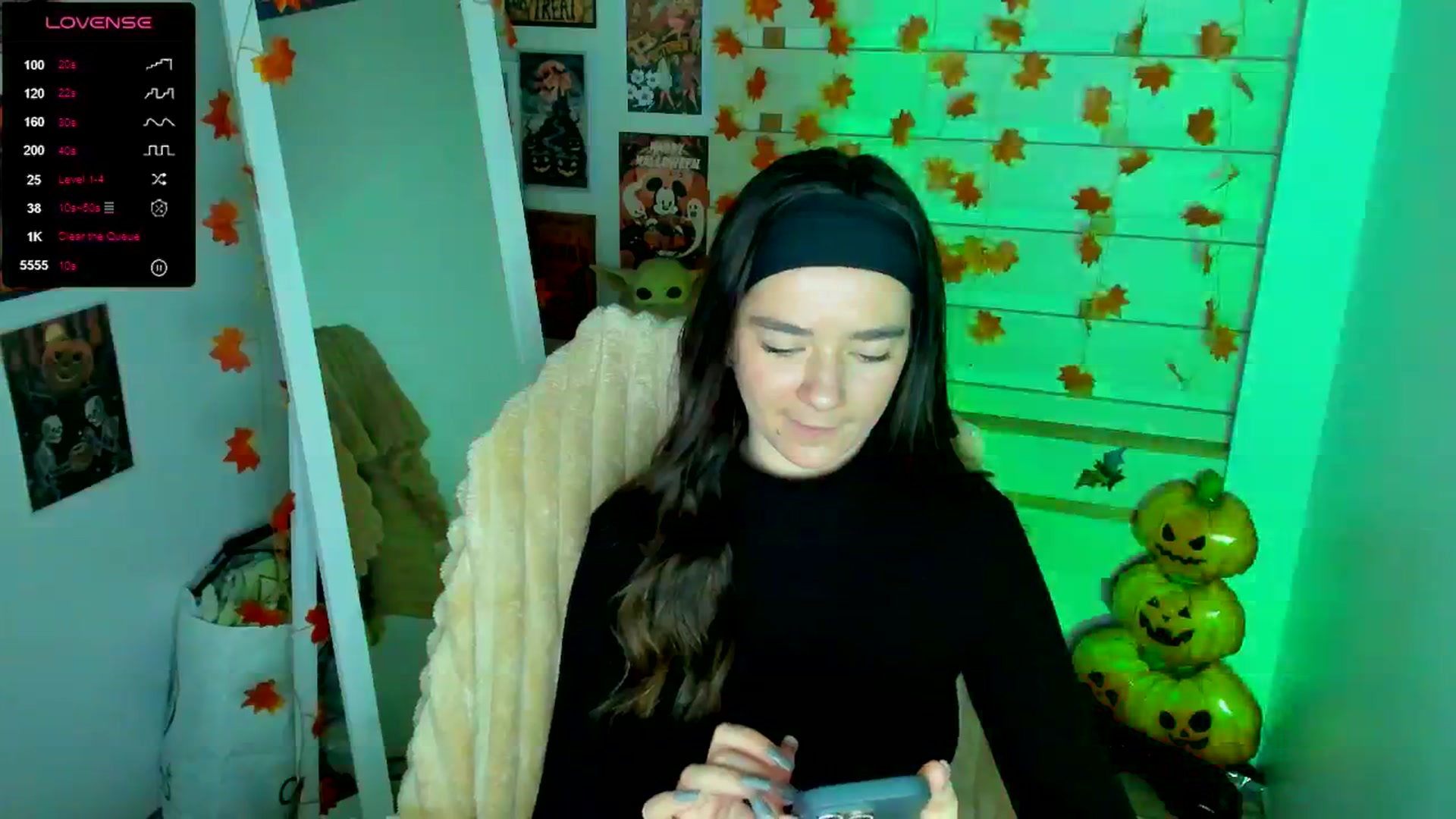 Gallery image thumbnail from KiraLove's myfreecams stream on, 11/15/2025, 11:59 image 7 of 20