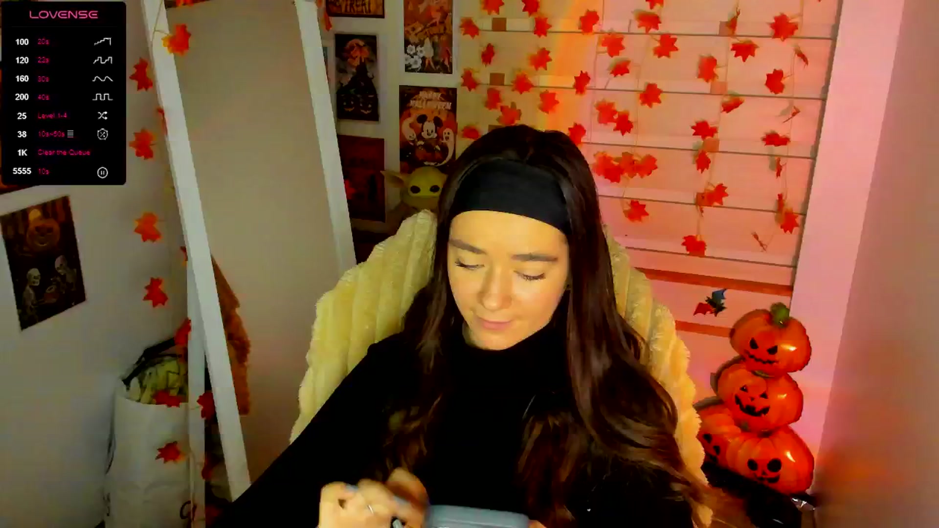 Gallery image thumbnail from KiraLove's myfreecams stream on, 11/15/2025, 11:59 image 1 of 20