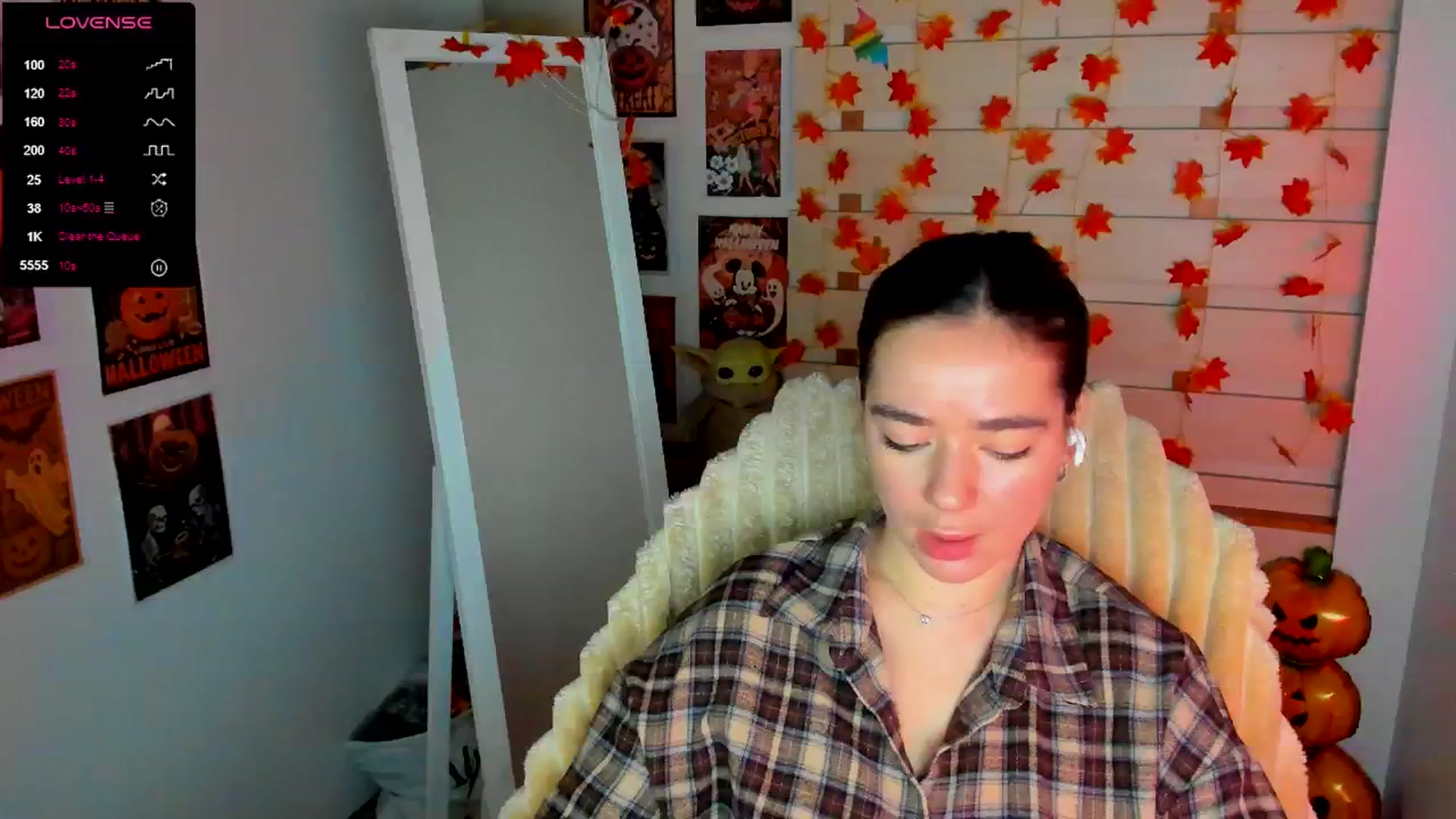 Gallery image thumbnail from KiraLove's myfreecams stream on, 11/16/2025, 09:54 image 16 of 20