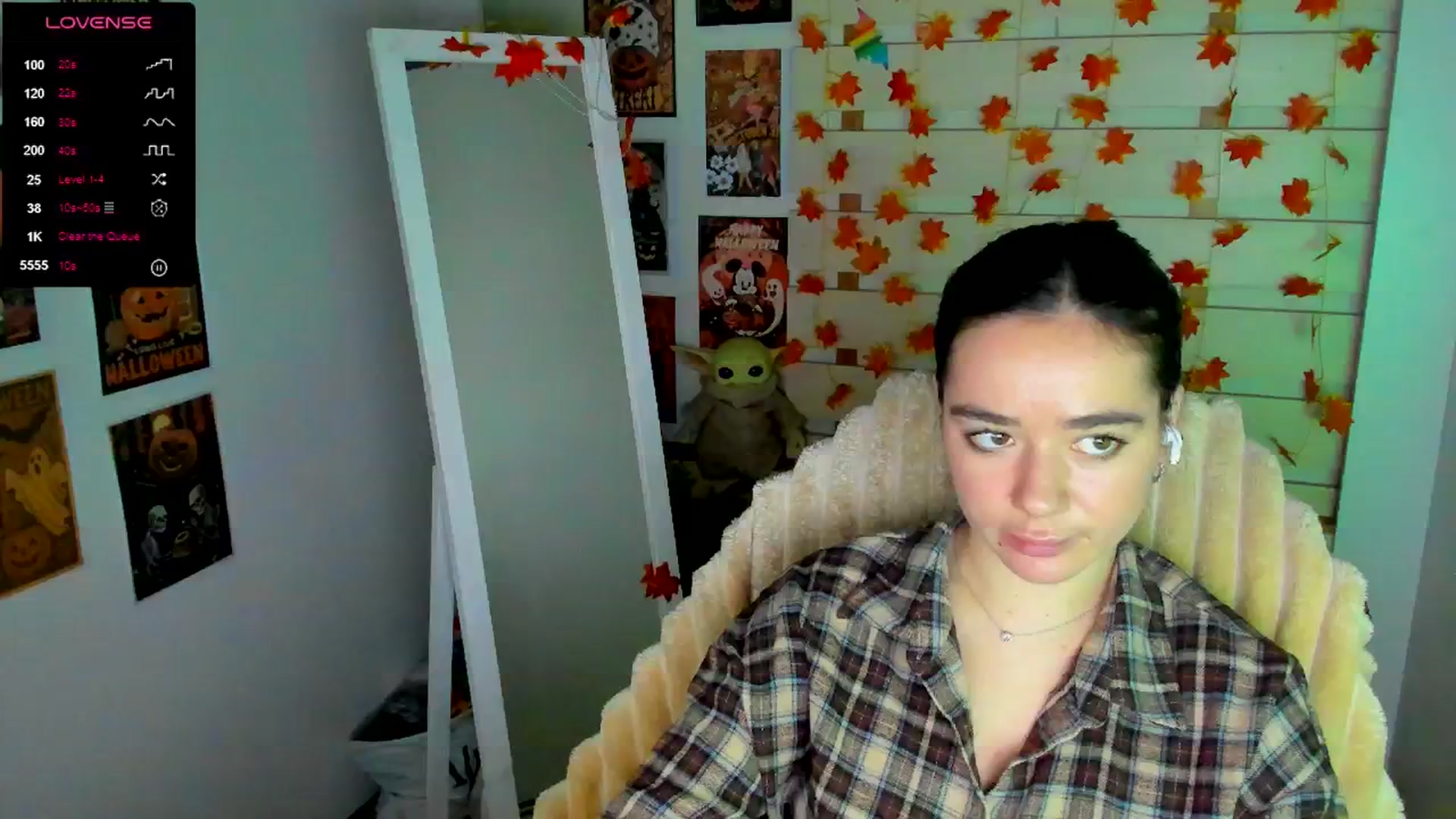Gallery image thumbnail from KiraLove's myfreecams stream on, 11/16/2025, 09:54 image 8 of 20