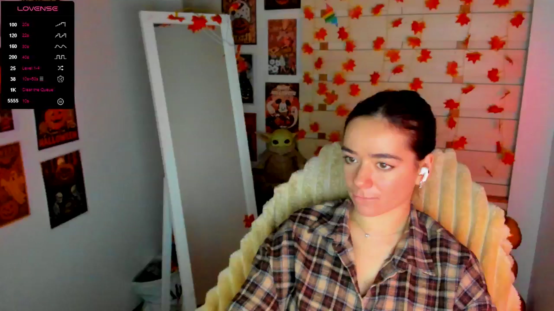 Gallery image thumbnail from KiraLove's myfreecams stream on, 11/16/2025, 09:54 image 20 of 20