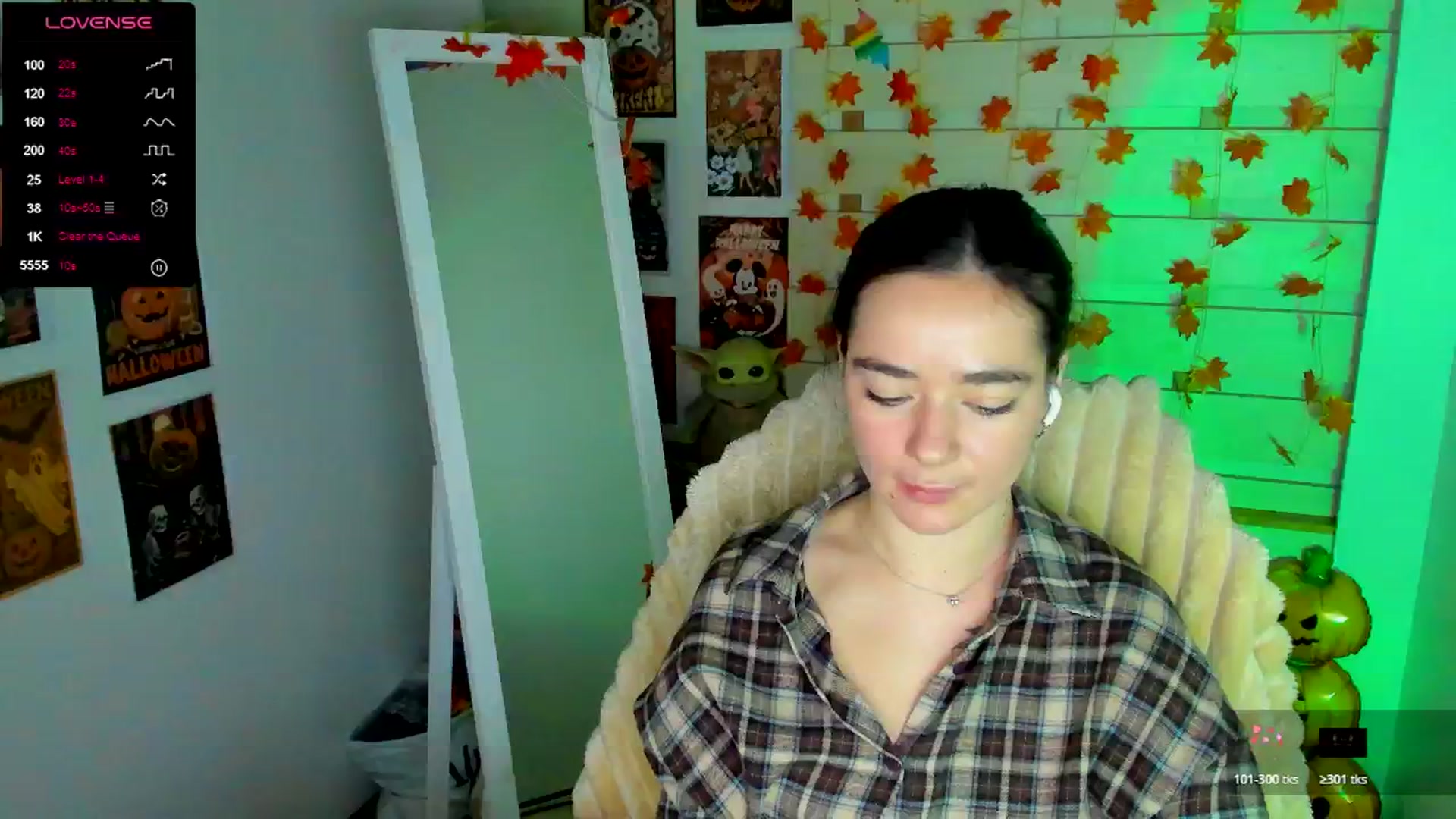 Gallery image thumbnail from KiraLove's myfreecams stream on, 11/16/2025, 11:21 image 1 of 20