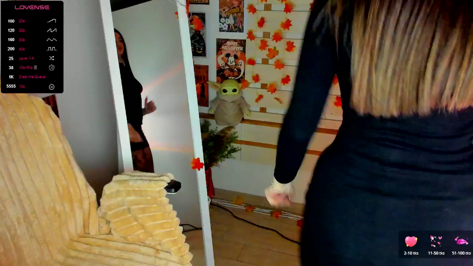 Gallery image thumbnail from KiraLove's myfreecams stream on, 11/17/2025, 08:30 image 16 of 20
