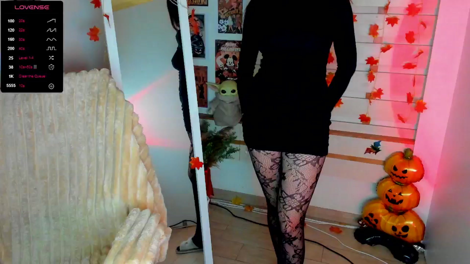 Gallery image thumbnail from KiraLove's myfreecams stream on, 11/17/2025, 11:01 image 7 of 20