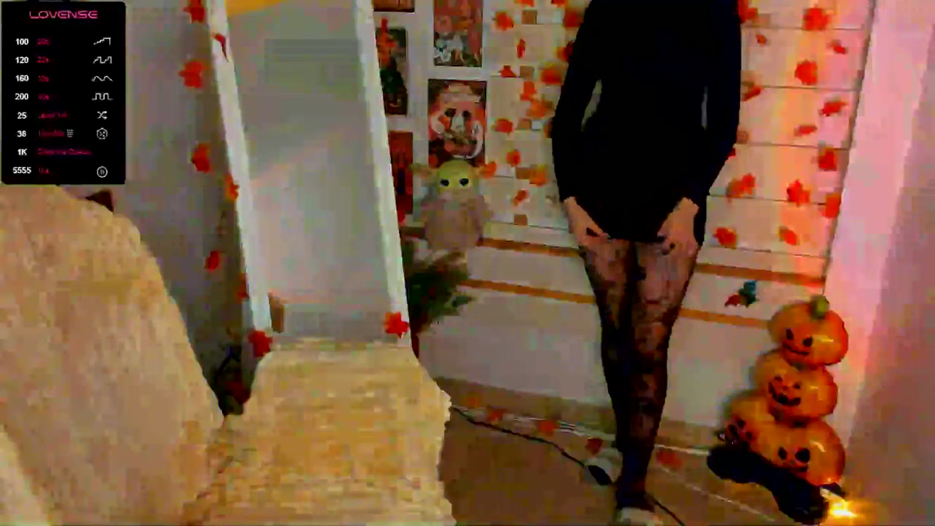 Gallery image thumbnail from KiraLove's myfreecams stream on, 11/17/2025, 11:01 image 14 of 20