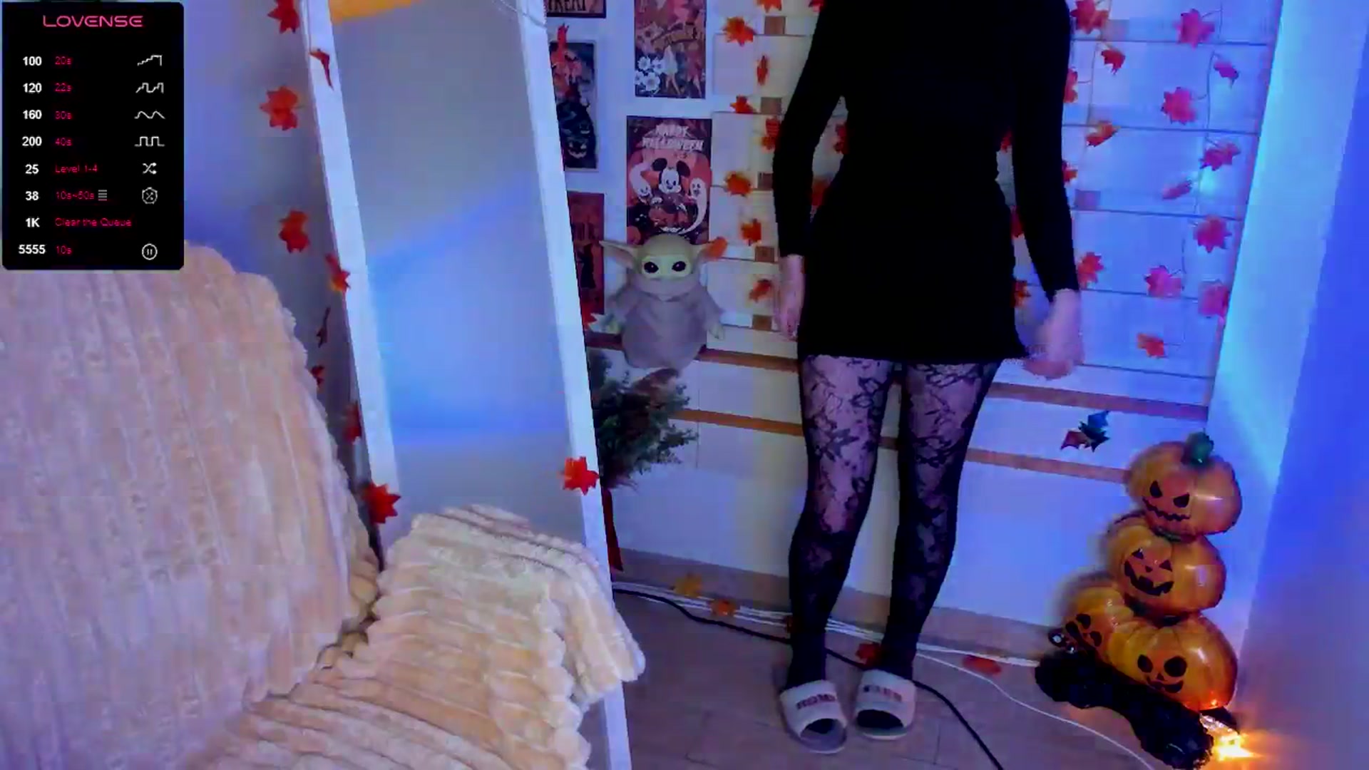 Gallery image thumbnail from KiraLove's myfreecams stream on, 11/17/2025, 11:01 image 16 of 20