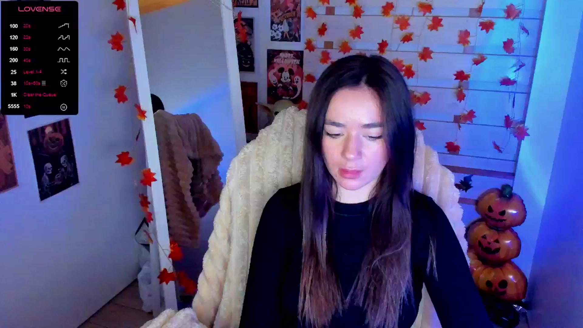 Gallery image thumbnail from KiraLove's myfreecams stream on, 11/17/2025, 11:01 image 3 of 20