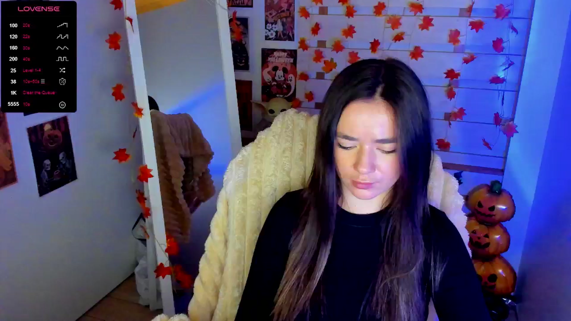 Gallery image thumbnail from KiraLove's myfreecams stream on, 11/17/2025, 11:01 image 4 of 20