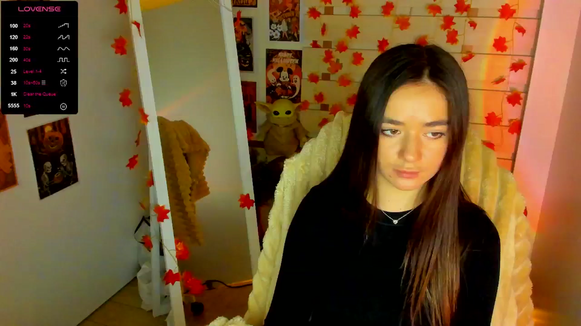 Gallery image thumbnail from KiraLove's myfreecams stream on, 11/17/2025, 12:11 image 5 of 20