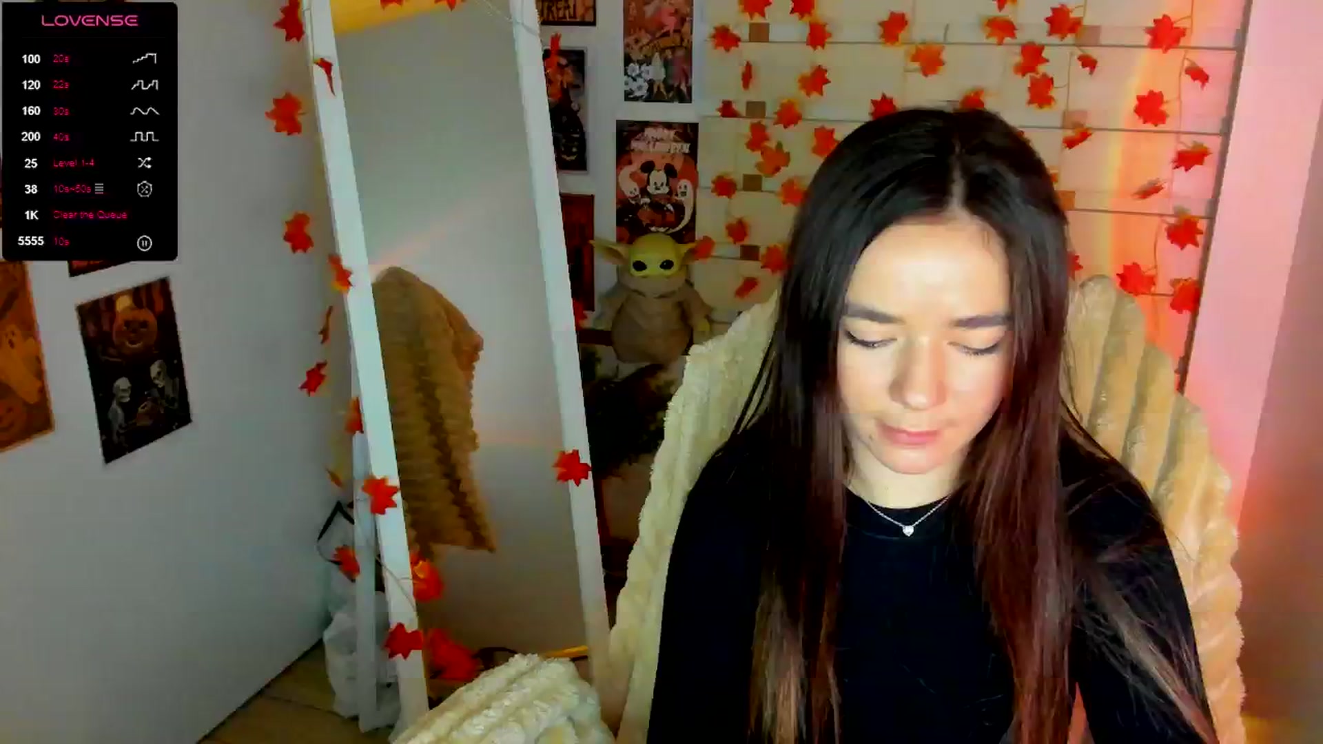 Gallery image thumbnail from KiraLove's myfreecams stream on, 11/17/2025, 12:11 image 18 of 20