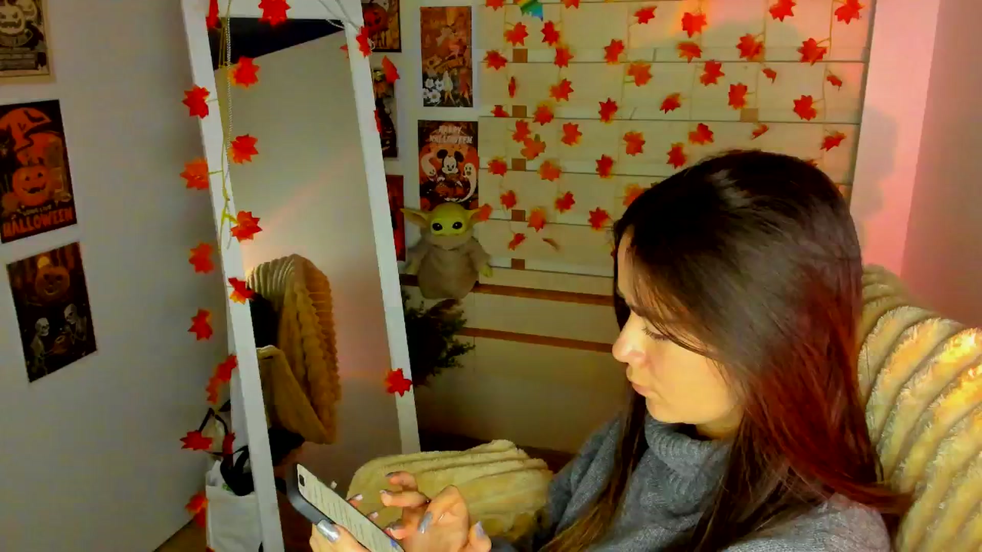 Gallery image thumbnail from KiraLove's myfreecams stream on, 11/18/2025, 11:23 image 4 of 20