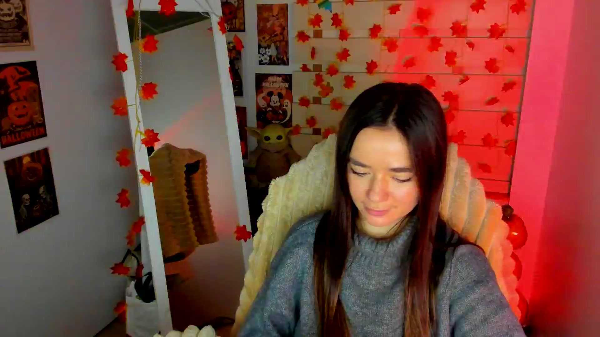 Gallery image thumbnail from KiraLove's myfreecams stream on, 11/18/2025, 11:23 image 8 of 20