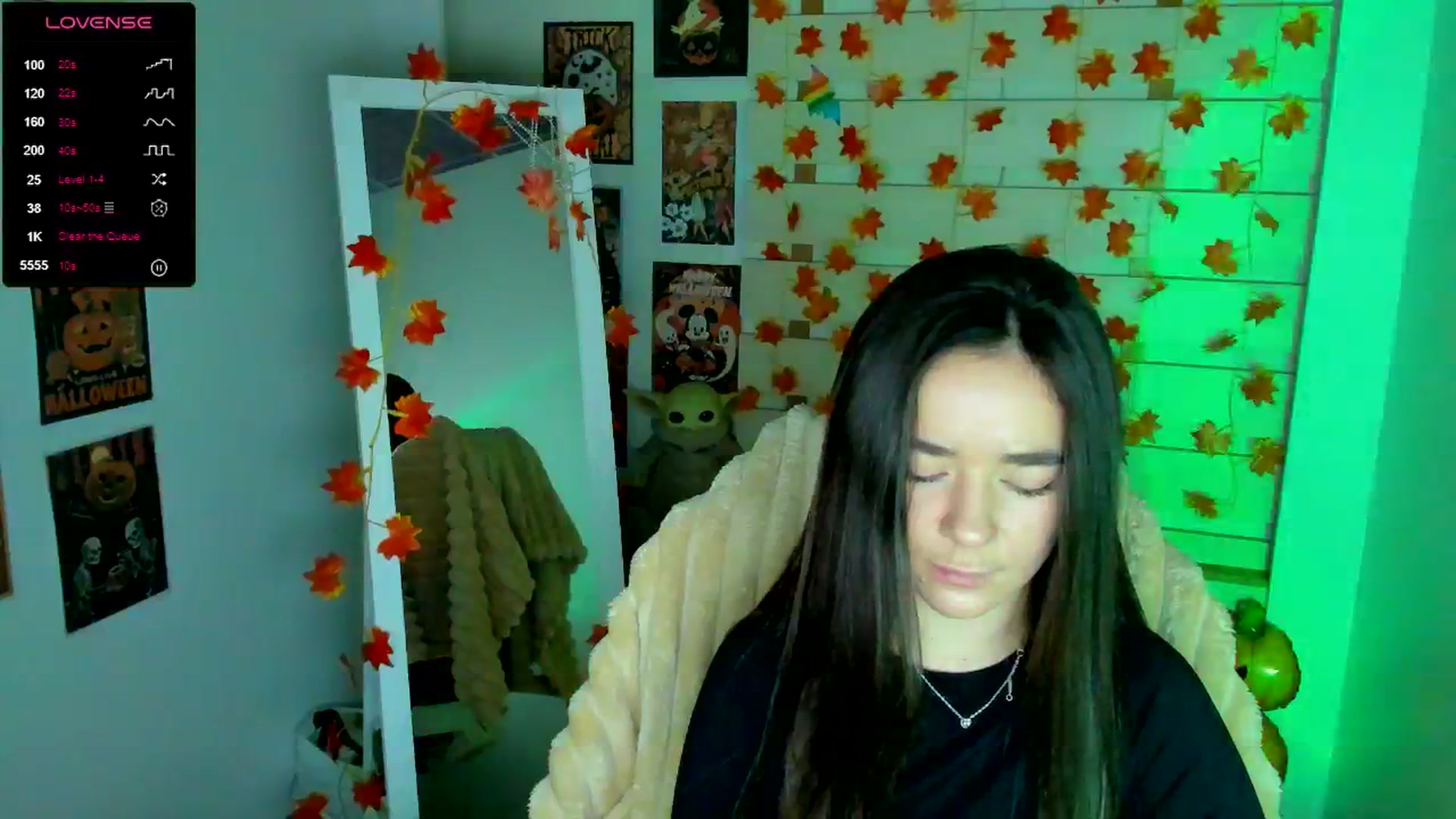 Gallery image thumbnail from KiraLove's myfreecams stream on, 11/20/2025, 08:38 image 17 of 20