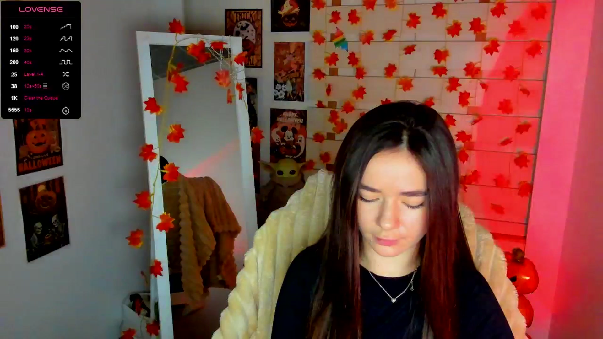 Gallery image thumbnail from KiraLove's myfreecams stream on, 11/20/2025, 08:38 image 14 of 20