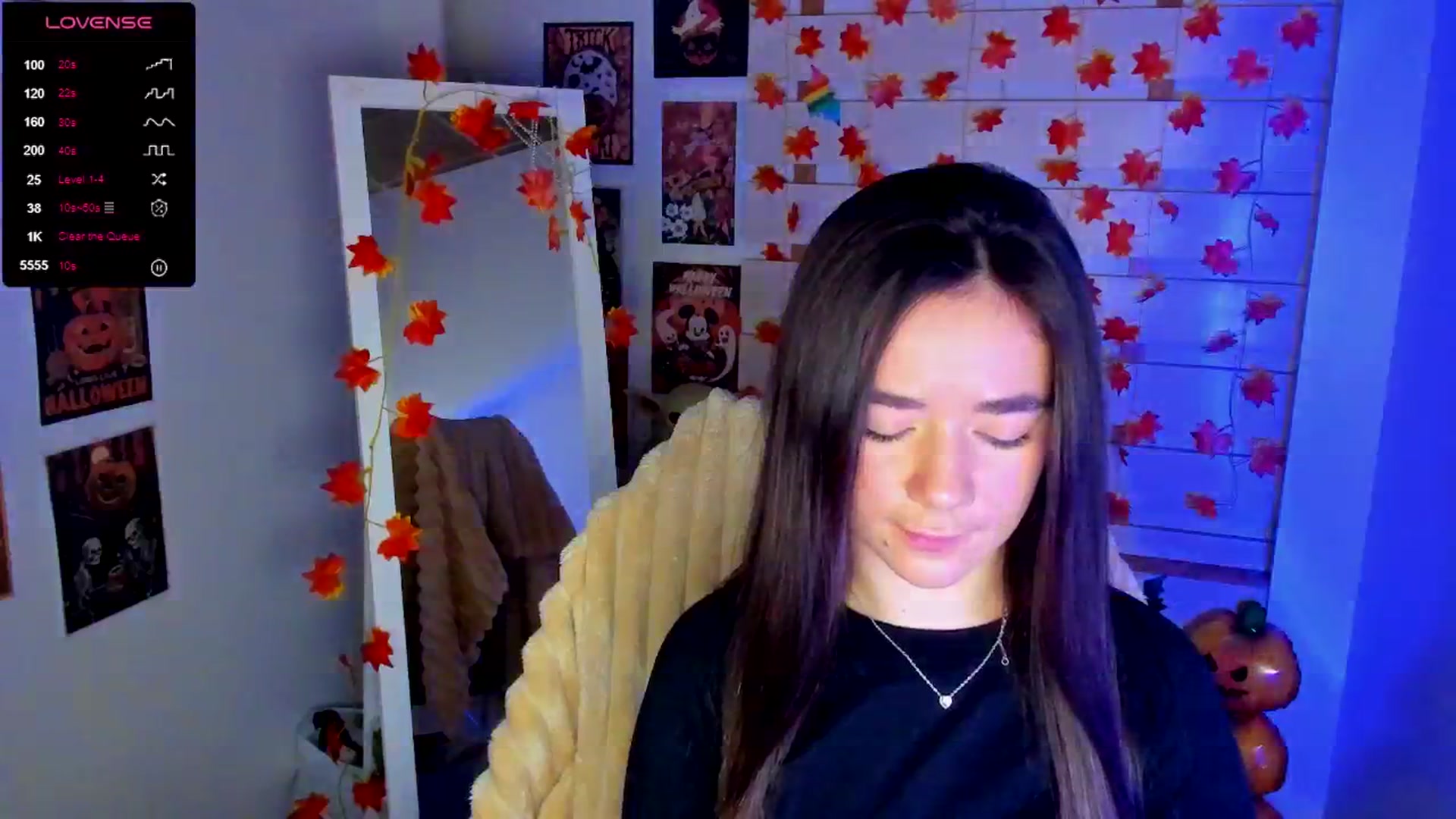 Gallery image thumbnail from KiraLove's myfreecams stream on, 11/20/2025, 08:38 image 7 of 20