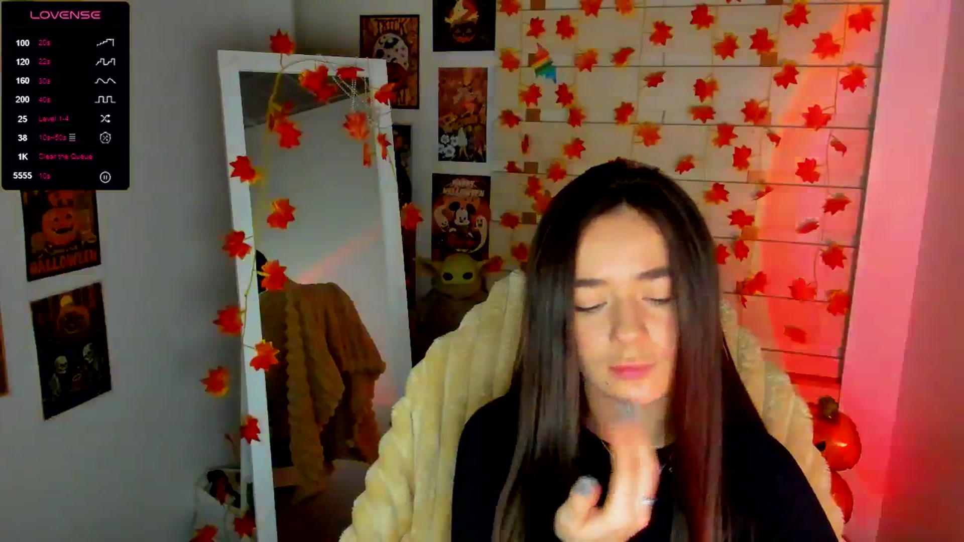 Gallery image thumbnail from KiraLove's myfreecams stream on, 11/20/2025, 08:38 image 12 of 20