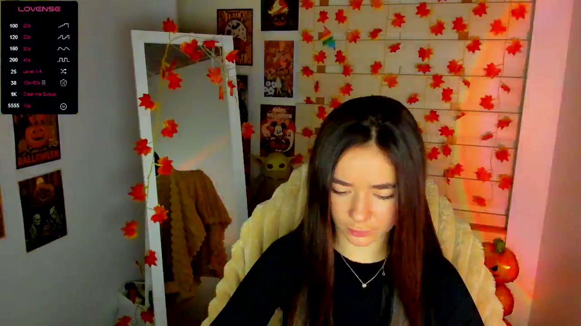 Gallery image thumbnail from KiraLove's myfreecams stream on, 11/20/2025, 08:38 image 11 of 20