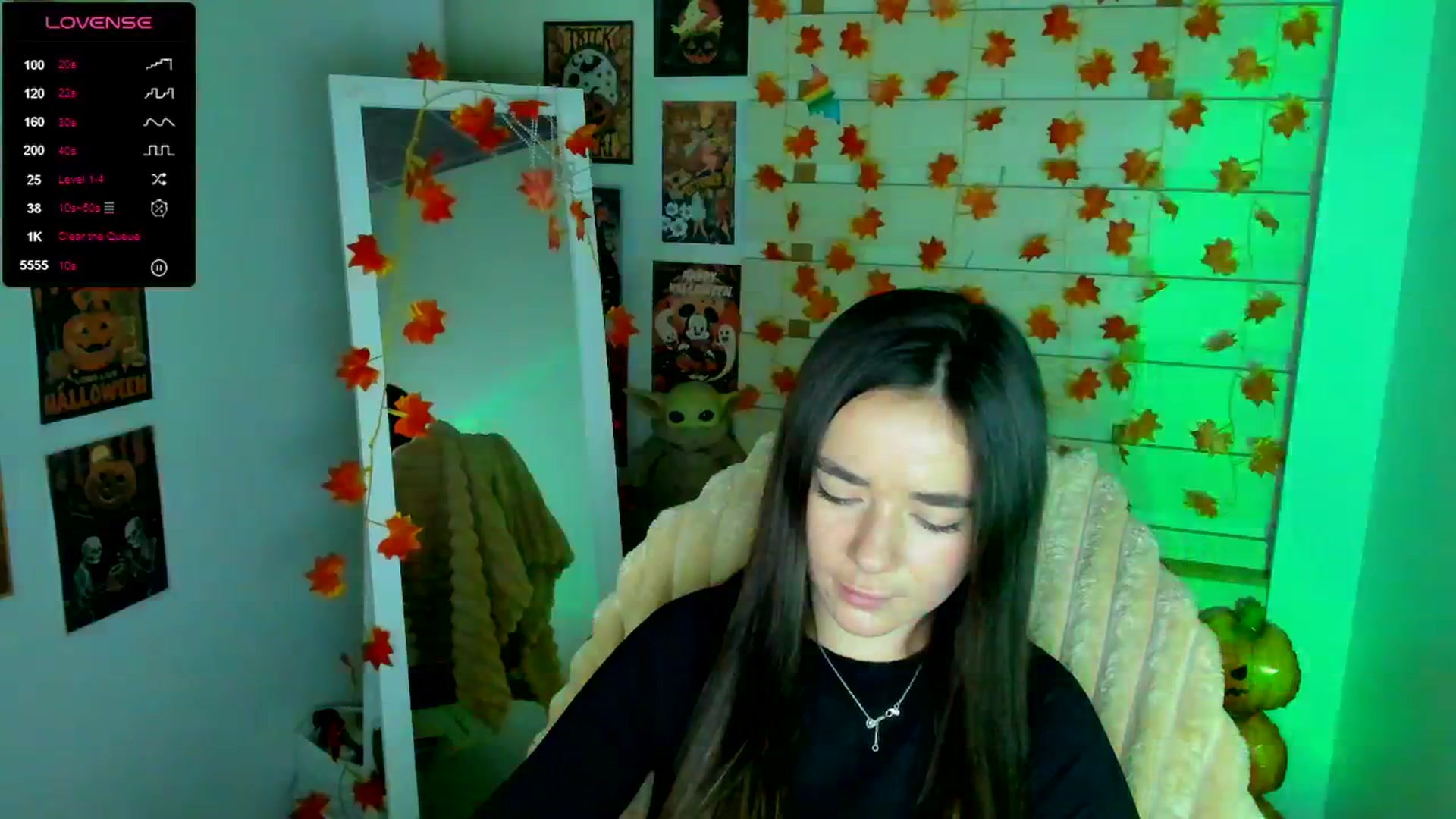 Gallery image thumbnail from KiraLove's myfreecams stream on, 11/20/2025, 10:17 image 14 of 20