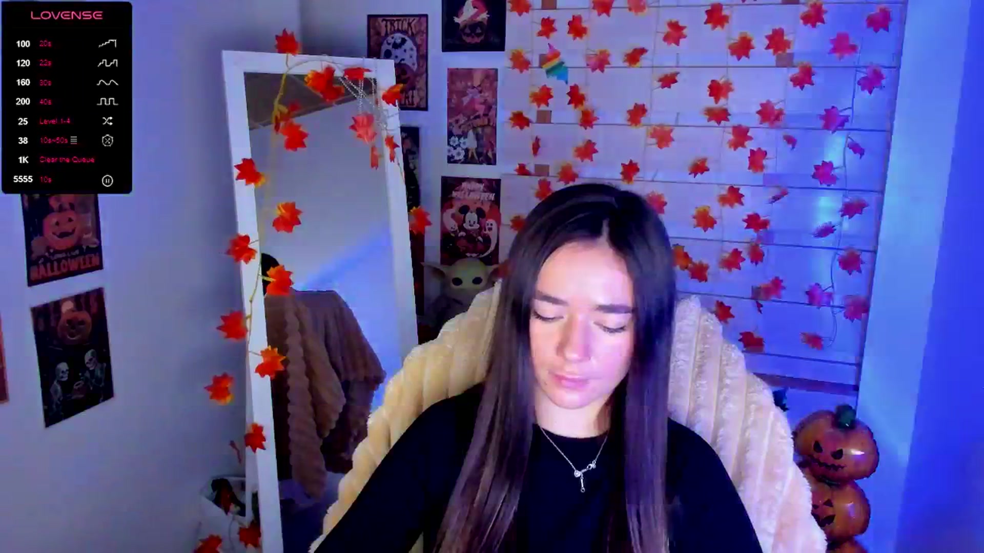 Gallery image thumbnail from KiraLove's myfreecams stream on, 11/20/2025, 10:17 image 15 of 20