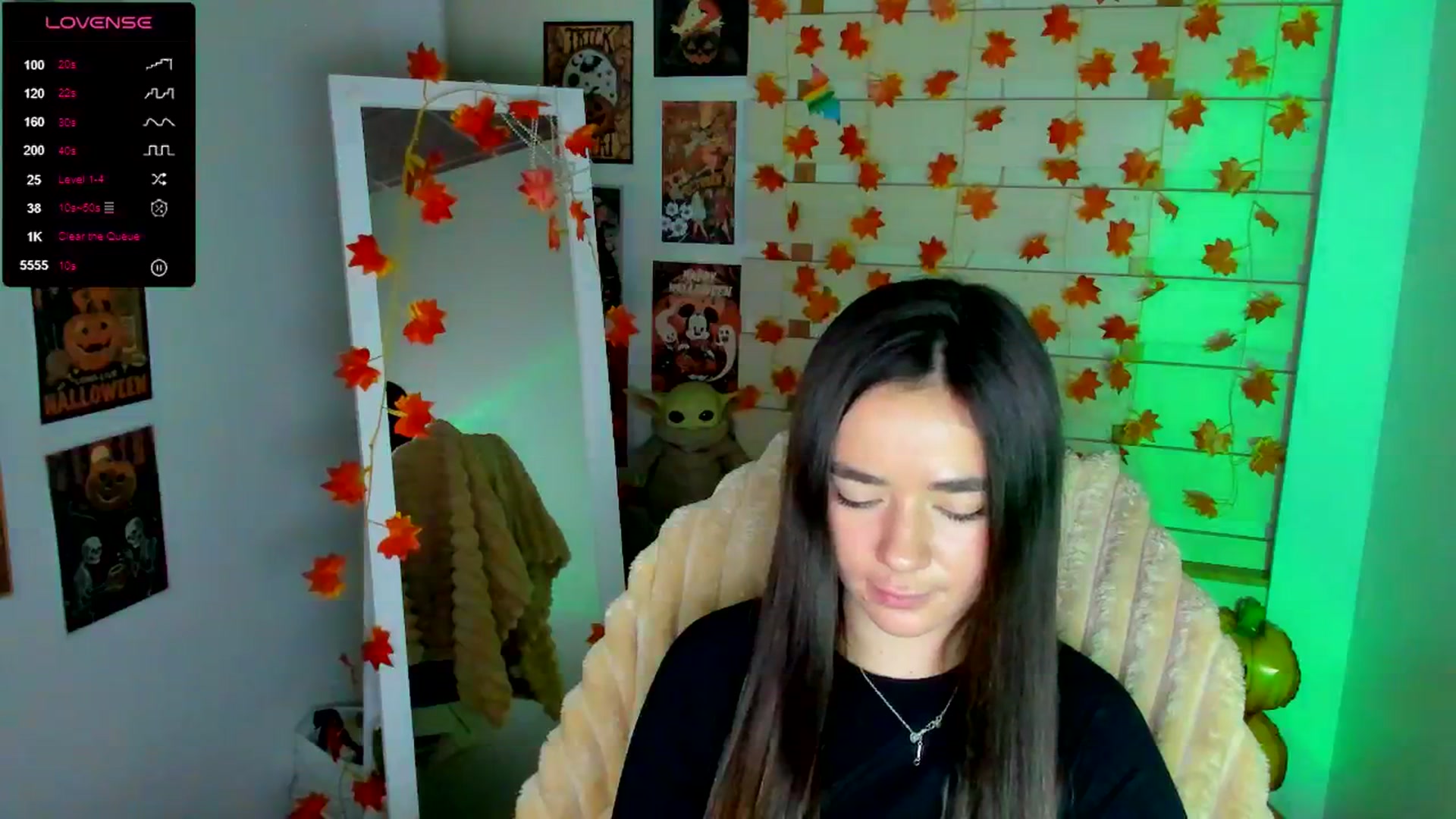 Gallery image thumbnail from KiraLove's myfreecams stream on, 11/20/2025, 10:17 image 18 of 20