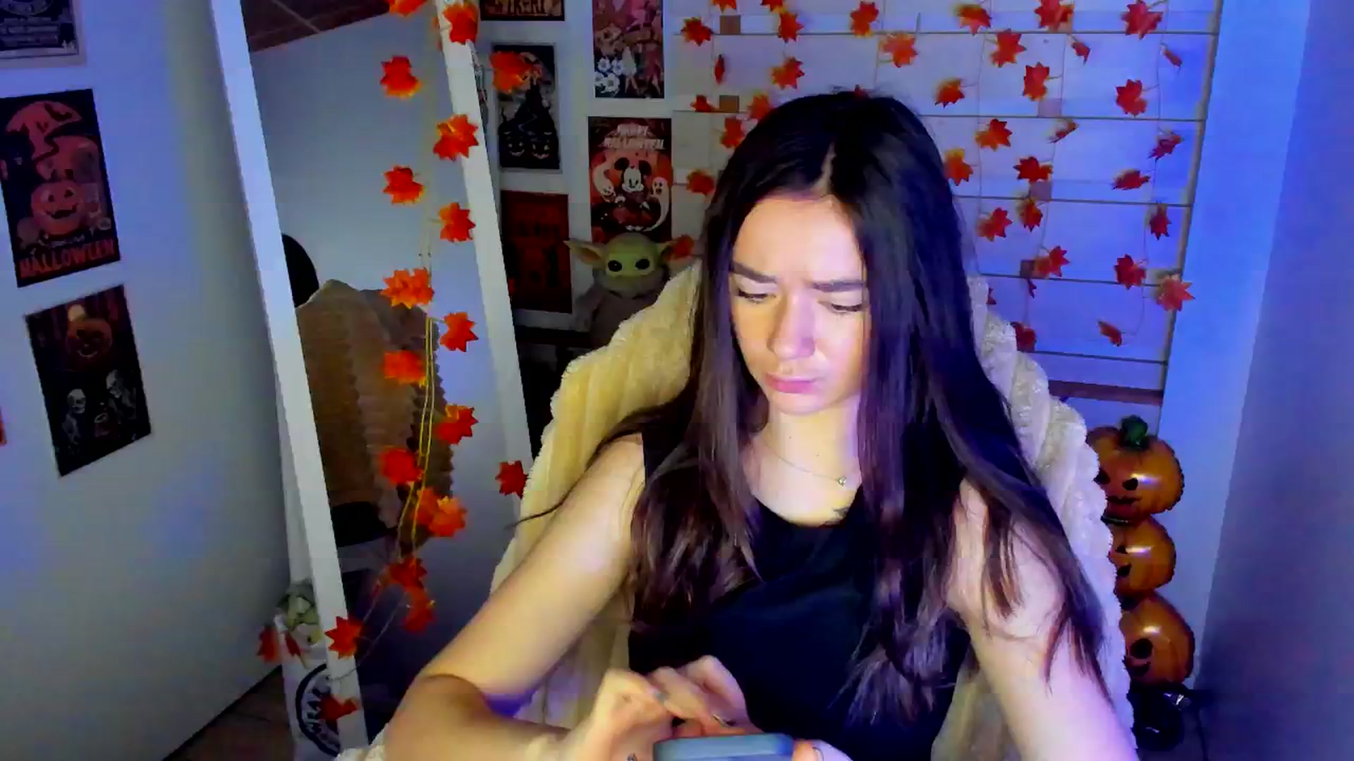 Gallery image thumbnail from KiraLove's myfreecams stream on, 11/23/2025, 09:19 image 3 of 20