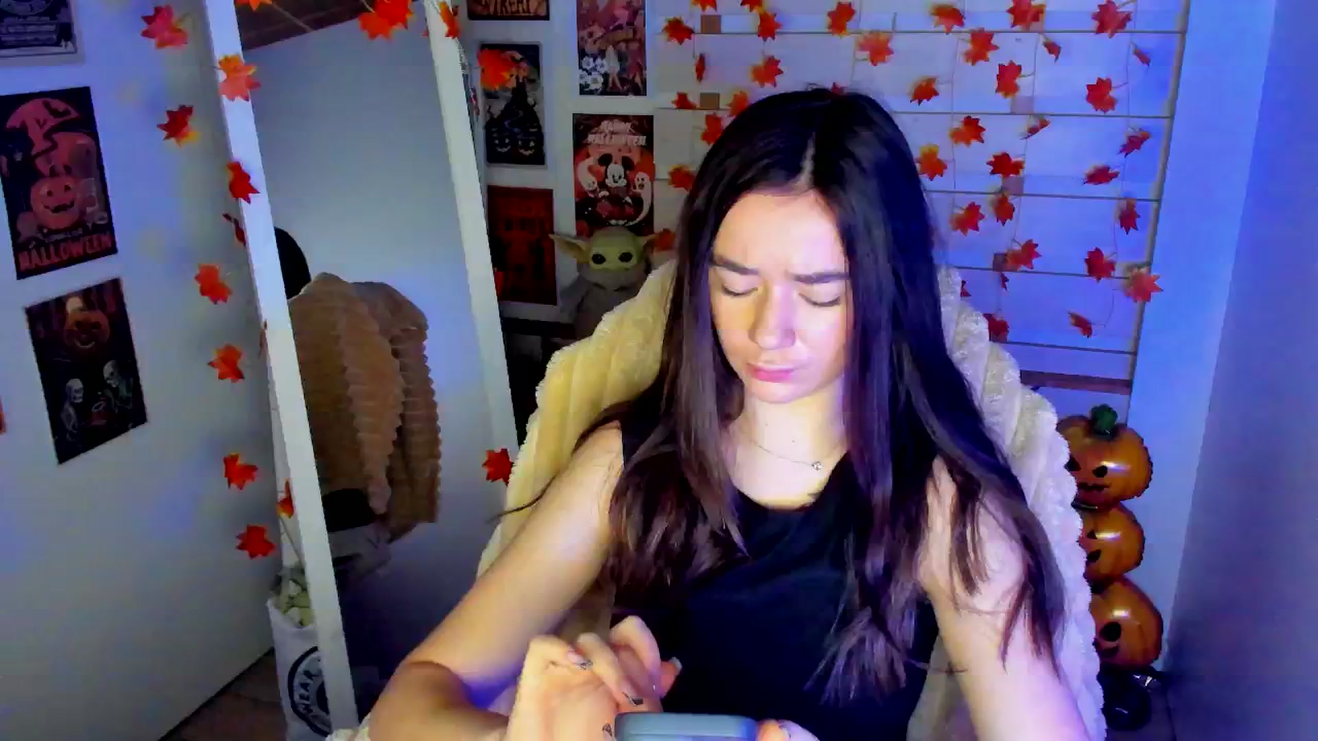 Gallery image thumbnail from KiraLove's myfreecams stream on, 11/23/2025, 09:19 image 1 of 20