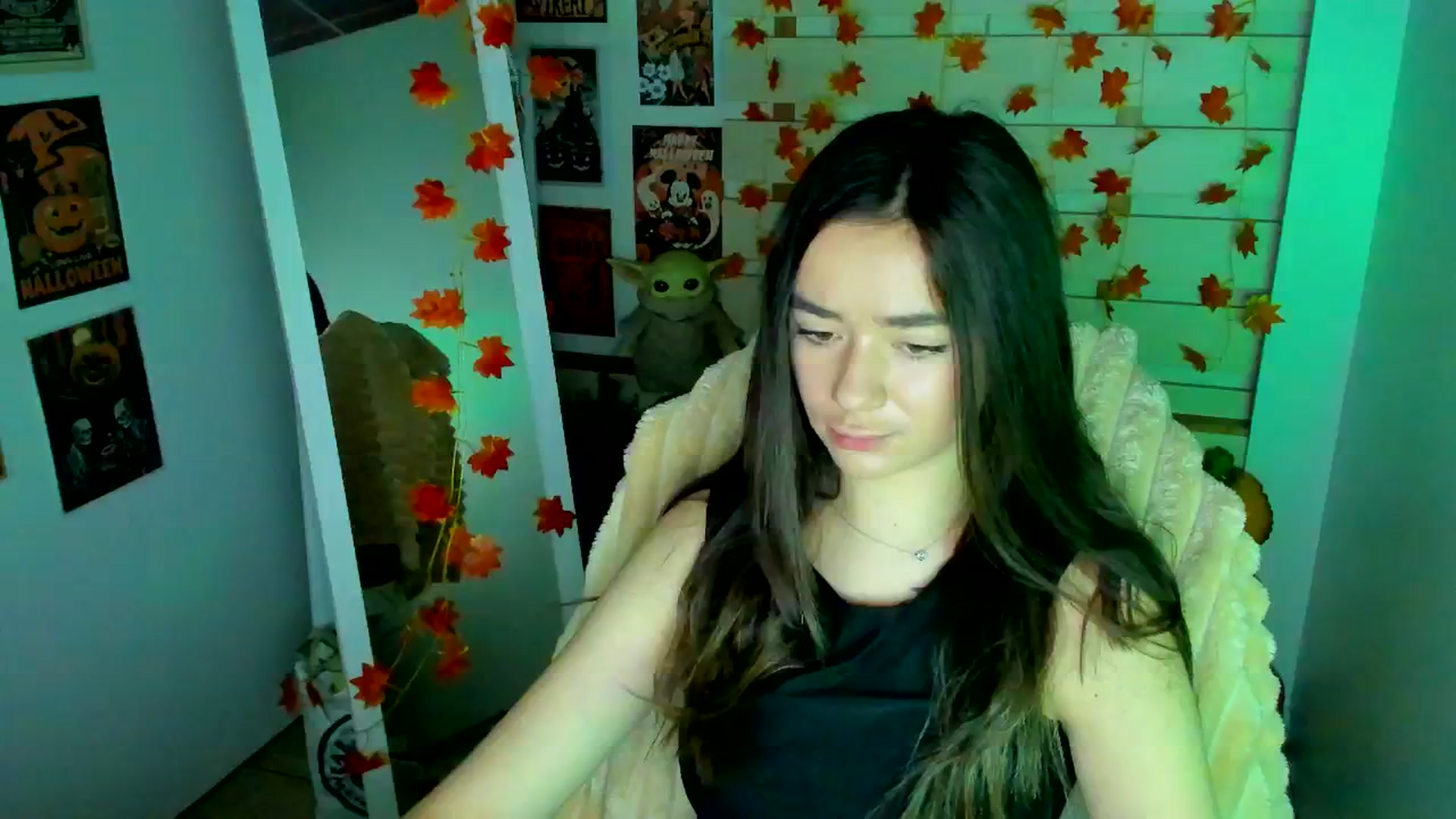 Gallery image thumbnail from KiraLove's myfreecams stream on, 11/23/2025, 09:19 image 6 of 20