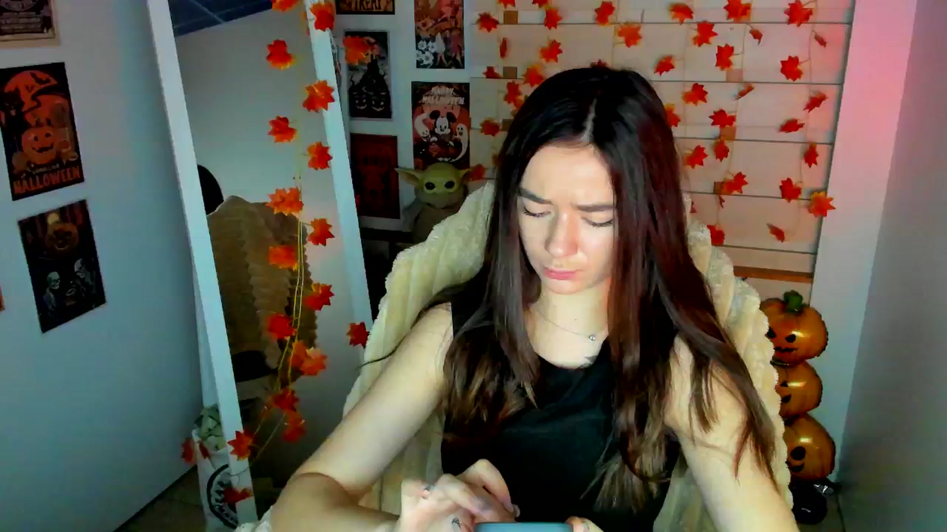 Gallery image thumbnail from KiraLove's myfreecams stream on, 11/23/2025, 09:19 image 4 of 20