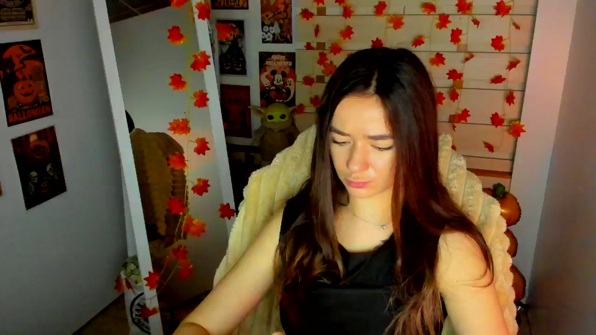 Gallery image thumbnail from KiraLove's myfreecams stream on, 11/23/2025, 09:19 image 15 of 20