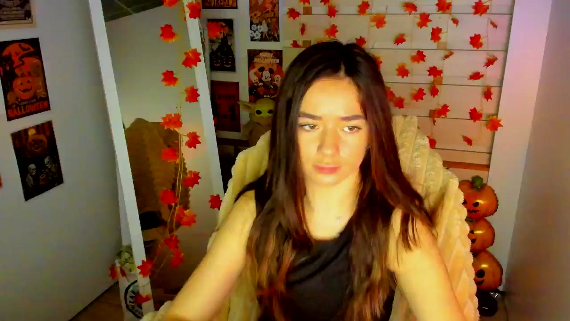 Gallery image thumbnail from KiraLove's myfreecams stream on, 11/23/2025, 09:19 image 5 of 20