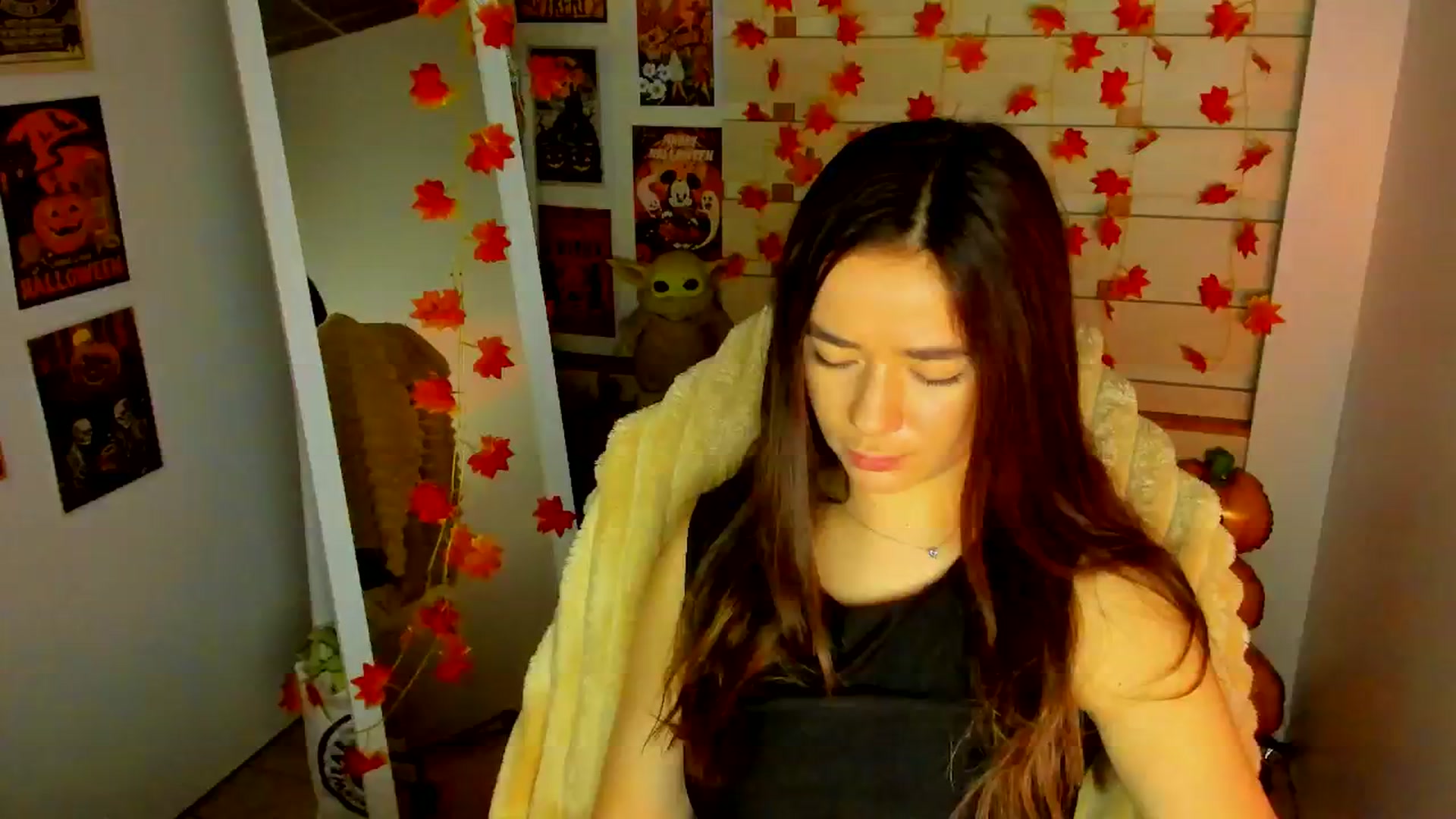 Gallery image thumbnail from KiraLove's myfreecams stream on, 11/23/2025, 09:19 image 13 of 20