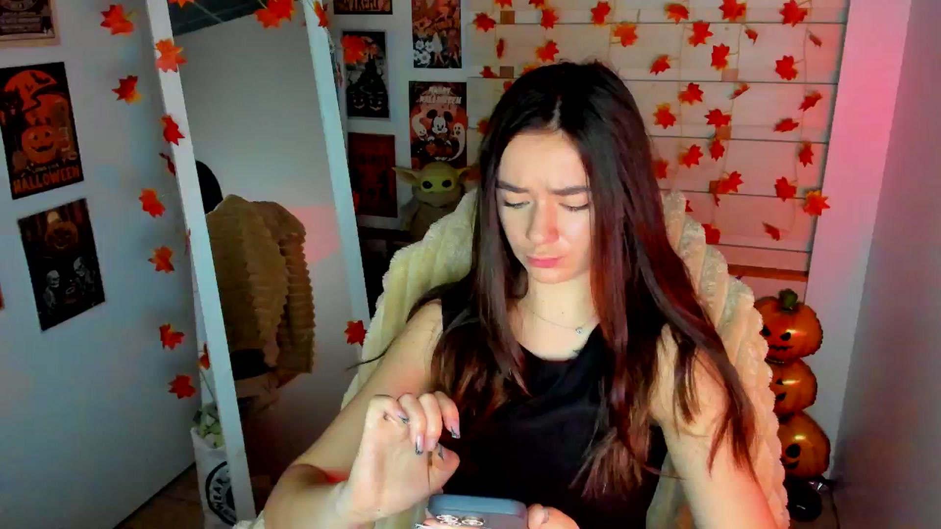 Gallery image thumbnail from KiraLove's myfreecams stream on, 11/23/2025, 09:19 image 2 of 20