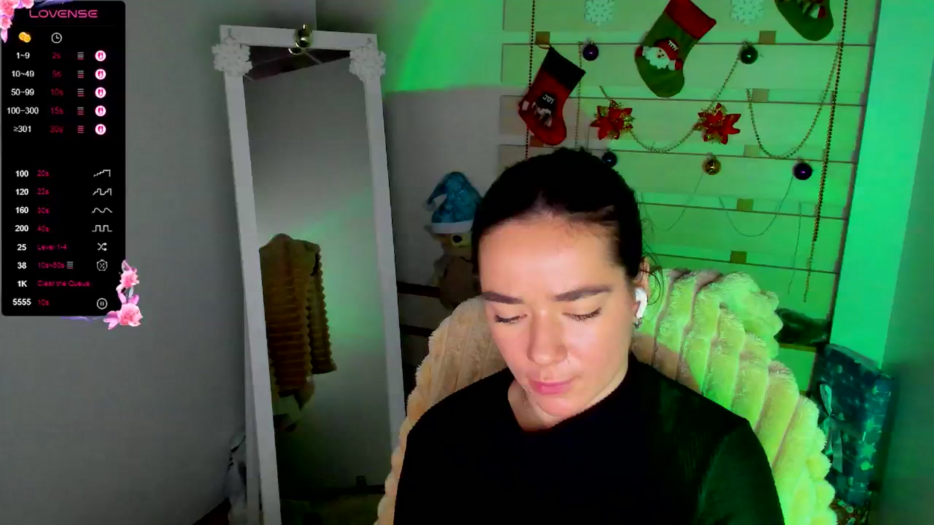 Gallery image thumbnail from KiraLove's myfreecams stream on, 11/30/2025, 11:39 image 14 of 20