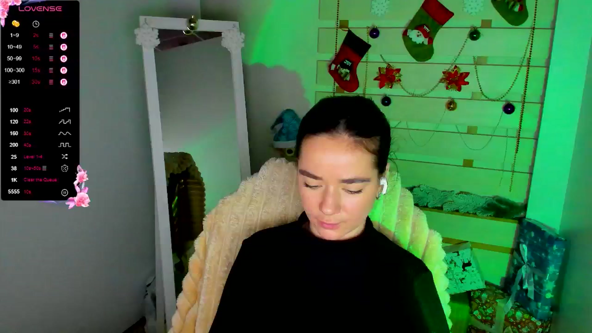 Gallery image thumbnail from KiraLove's myfreecams stream on, 11/30/2025, 11:39 image 4 of 20