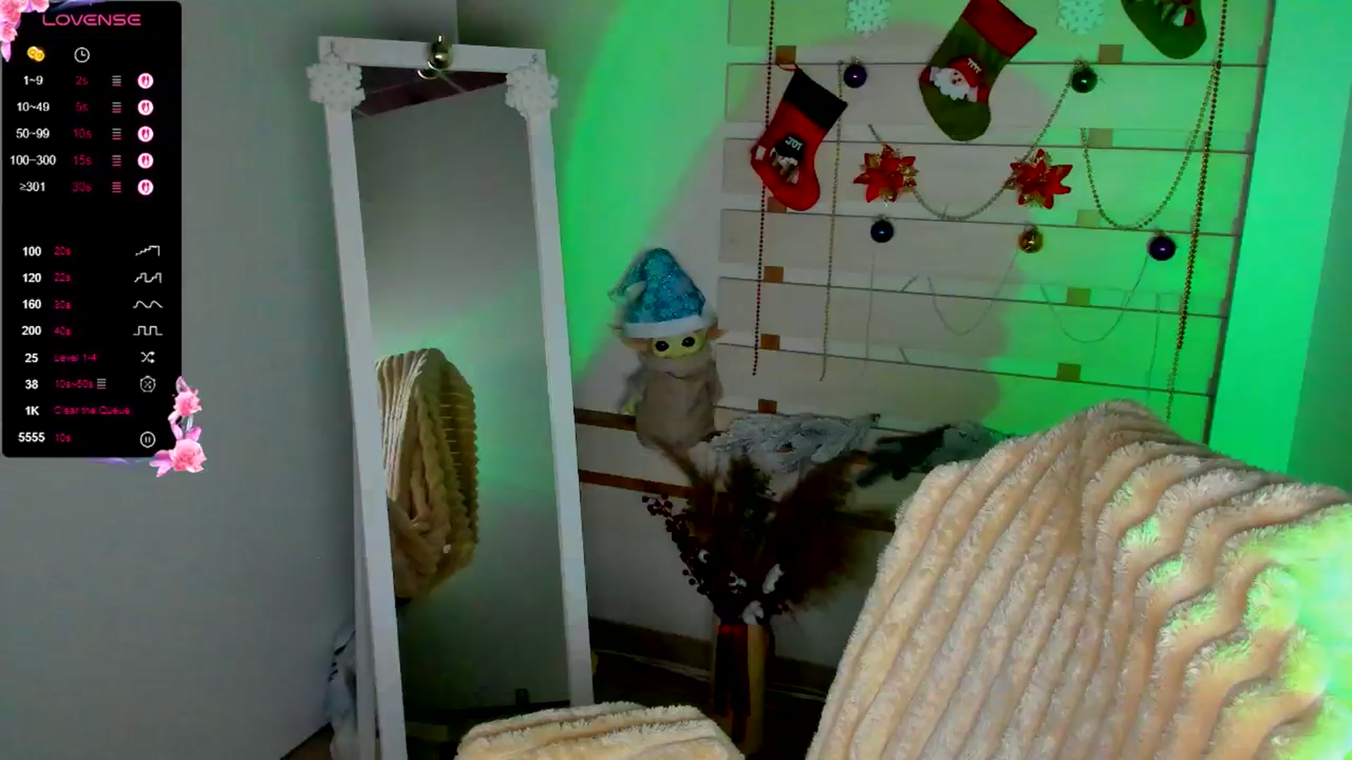 Gallery image thumbnail from KiraLove's myfreecams stream on, 11/30/2025, 11:39 image 18 of 20