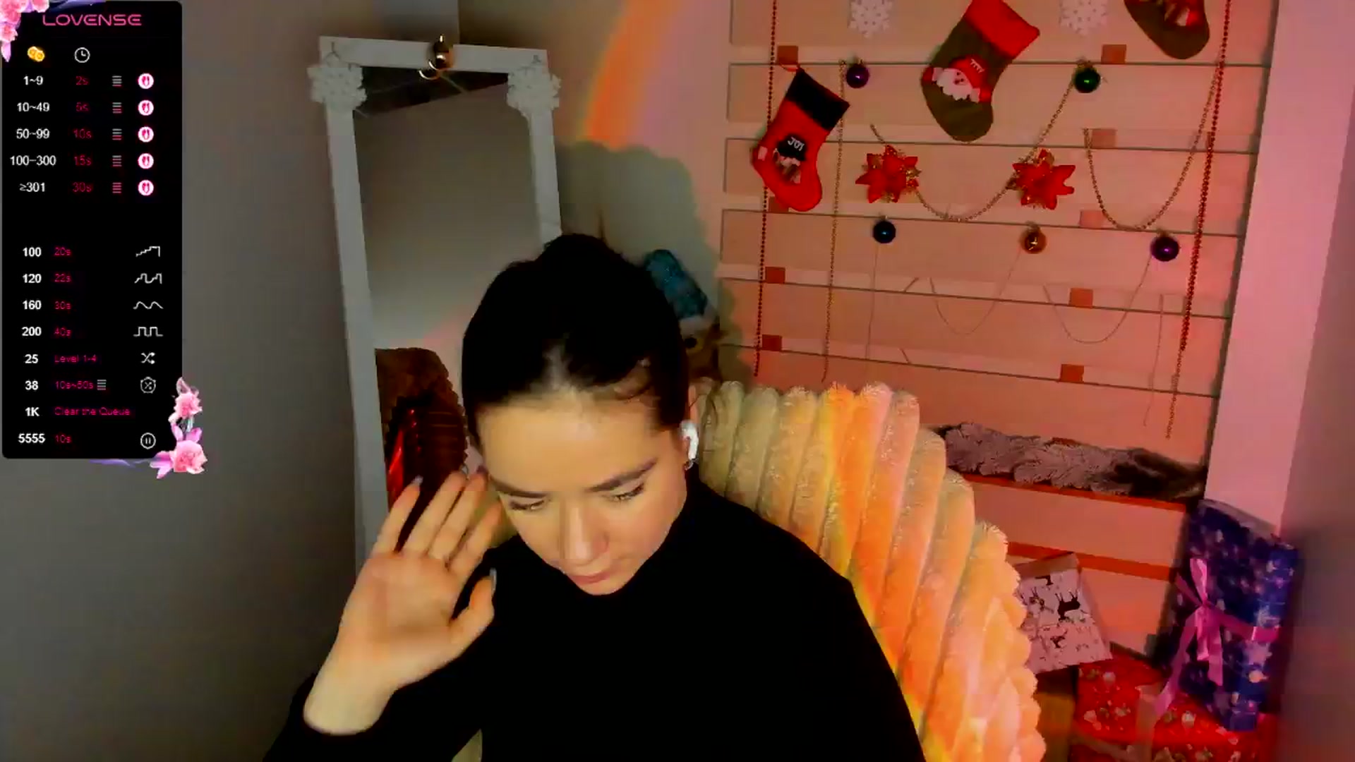 Gallery image thumbnail from KiraLove's myfreecams stream on, 11/30/2025, 11:39 image 7 of 20