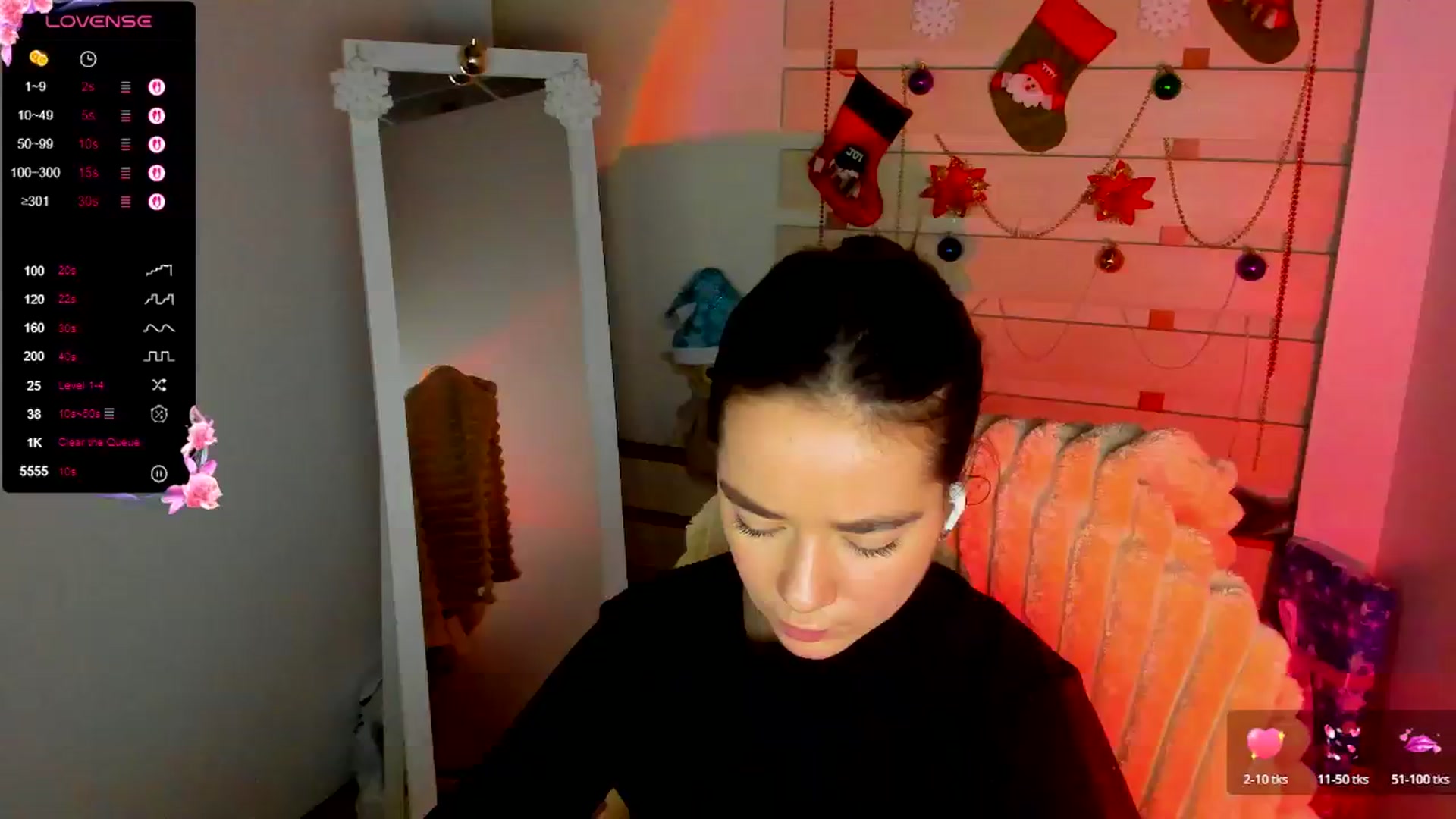 Gallery image thumbnail from KiraLove's myfreecams stream on, 11/30/2025, 11:39 image 15 of 20