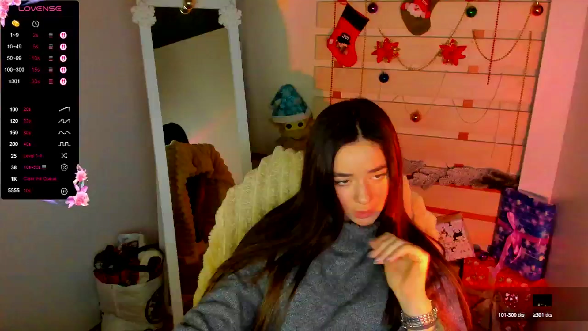 Gallery image thumbnail from KiraLove's myfreecams stream on, 12/03/2025, 10:19 image 17 of 20
