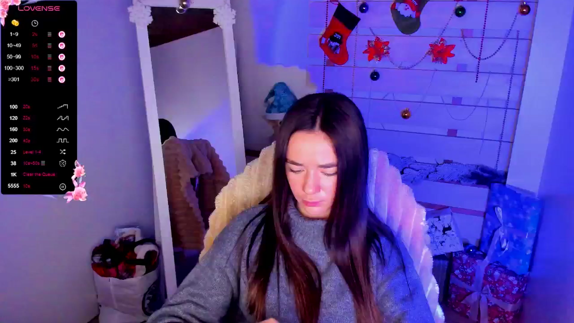 Gallery image thumbnail from KiraLove's myfreecams stream on, 12/03/2025, 10:19 image 8 of 20