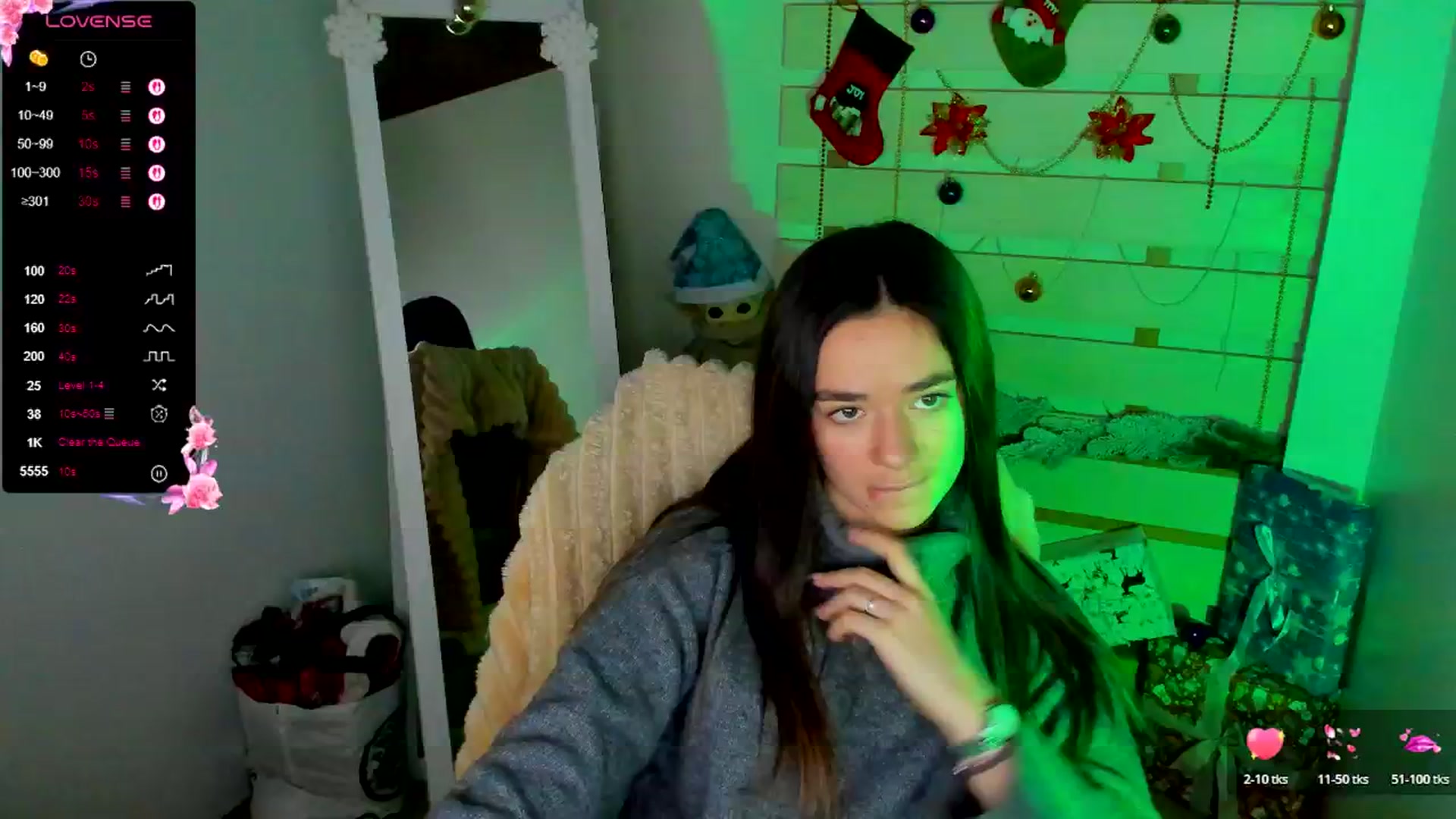 Gallery image thumbnail from KiraLove's myfreecams stream on, 12/03/2025, 10:19 image 14 of 20