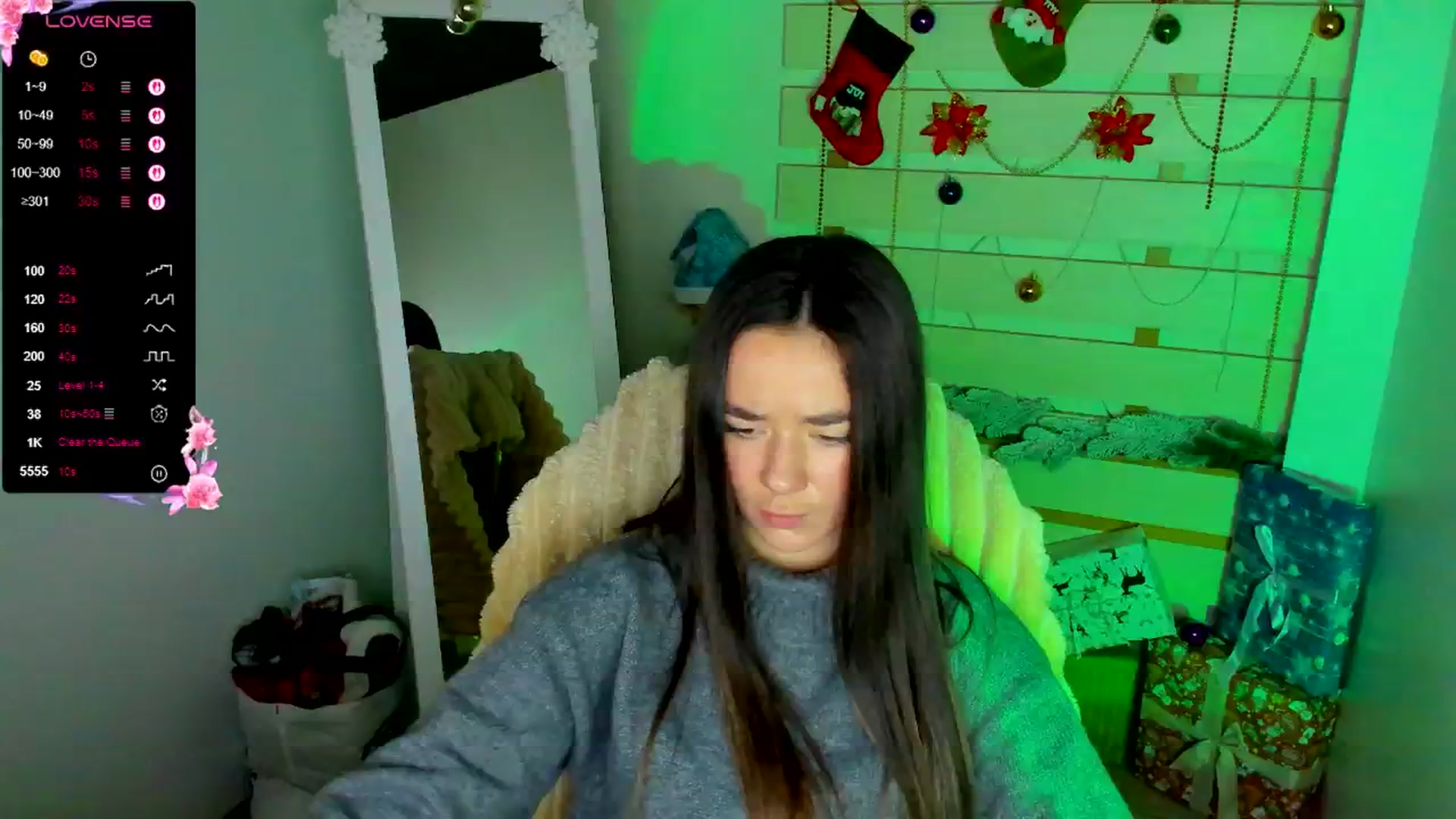 Gallery image thumbnail from KiraLove's myfreecams stream on, 12/03/2025, 10:19 image 7 of 20