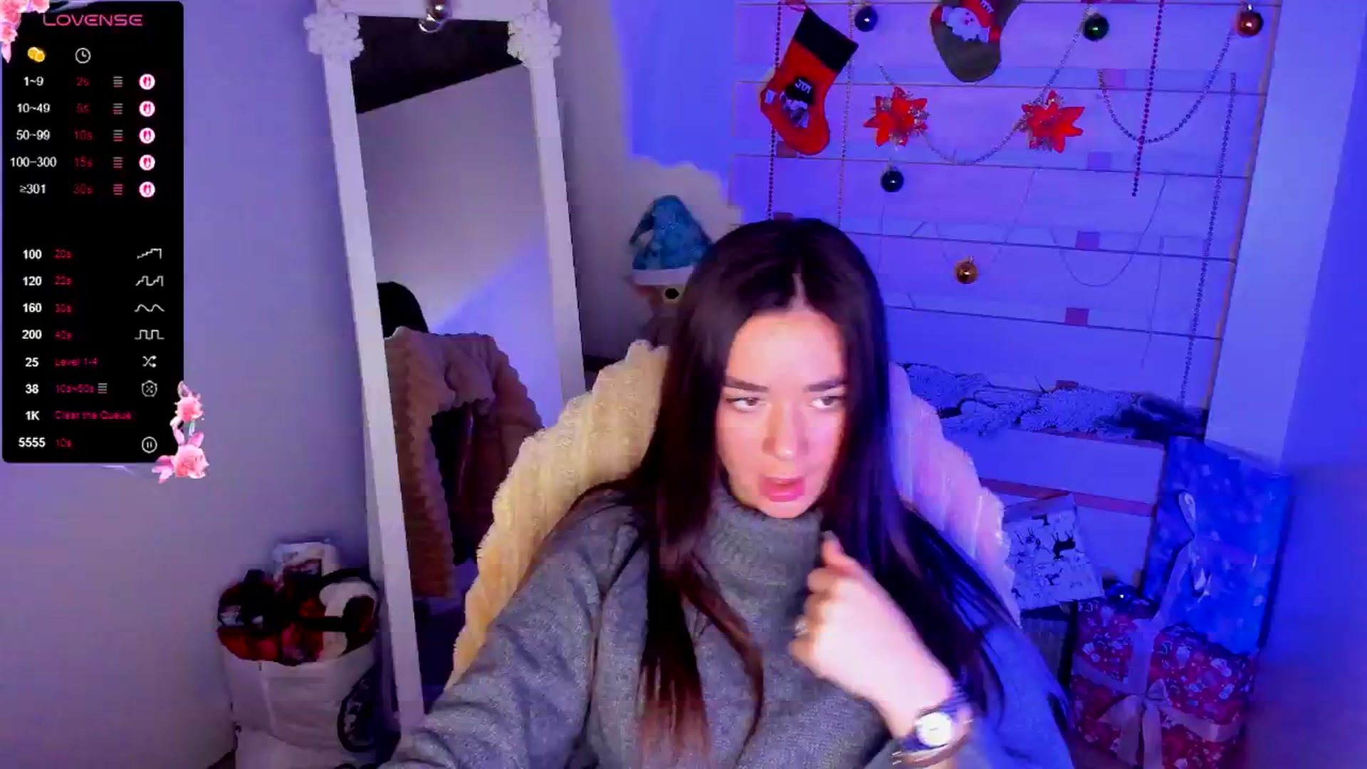 Gallery image thumbnail from KiraLove's myfreecams stream on, 12/03/2025, 10:19 image 15 of 20