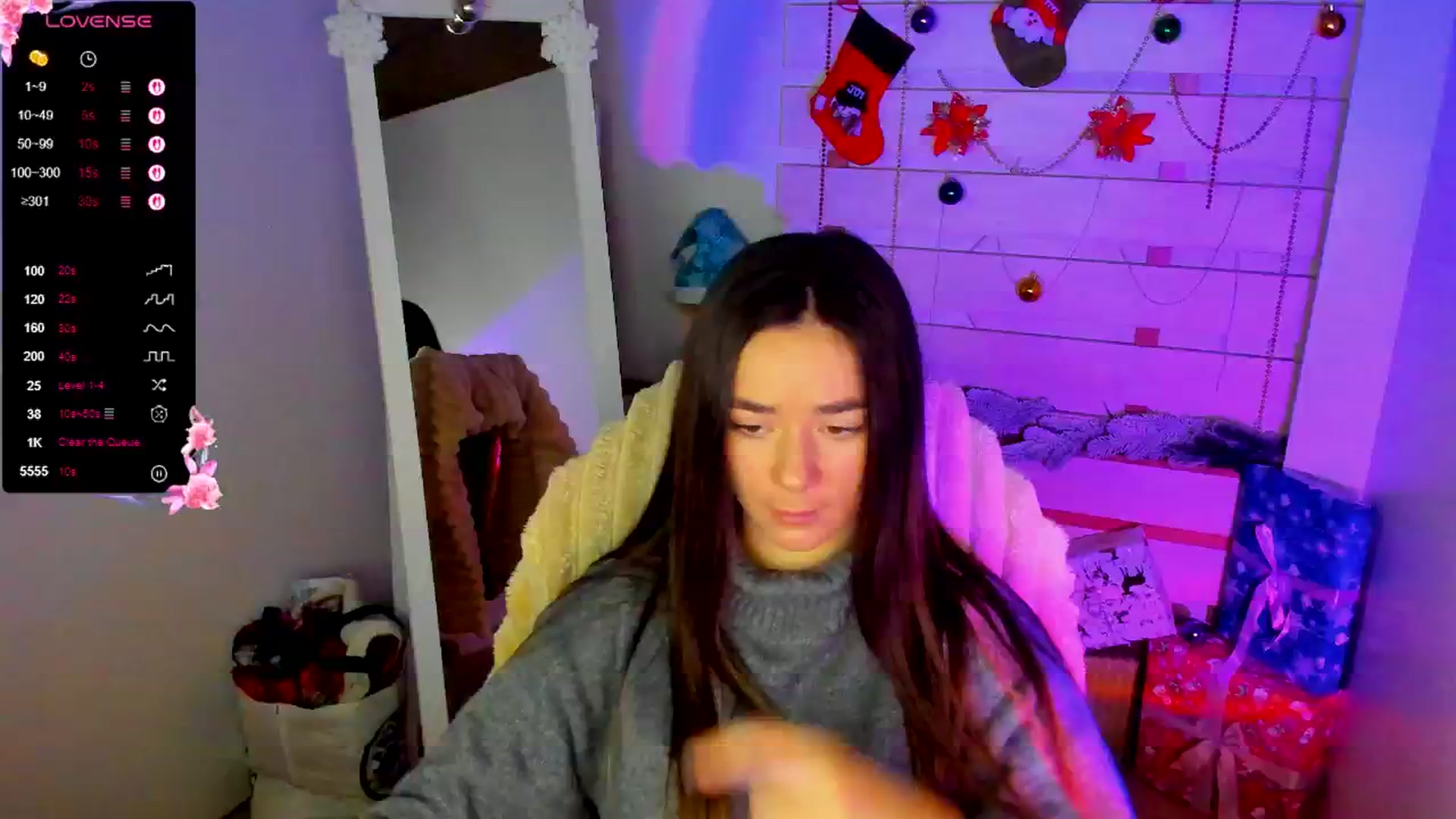 Gallery image thumbnail from KiraLove's myfreecams stream on, 12/03/2025, 10:19 image 16 of 20