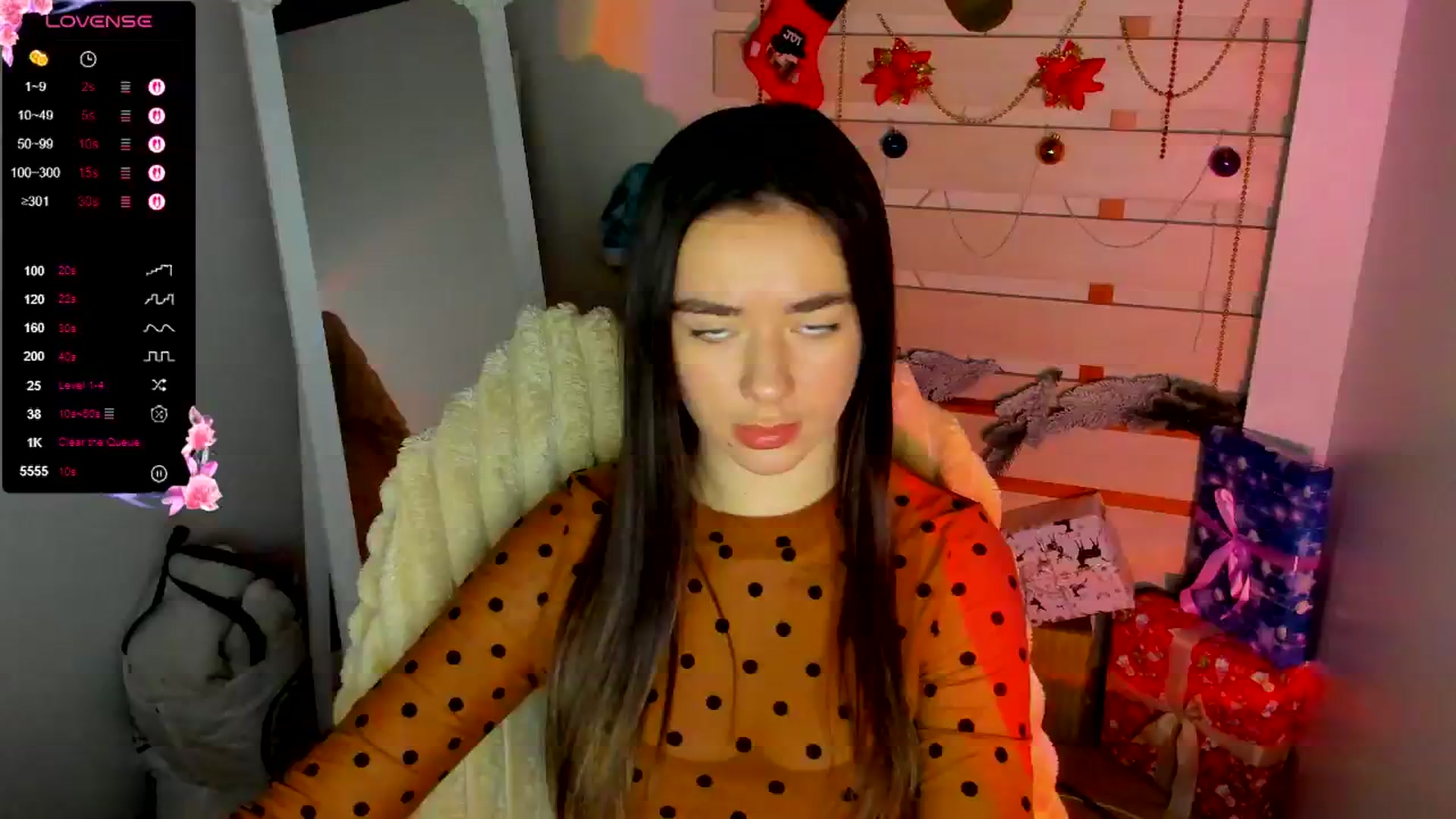 Gallery image thumbnail from KiraLove's myfreecams stream on, 12/04/2025, 12:56 image 1 of 20