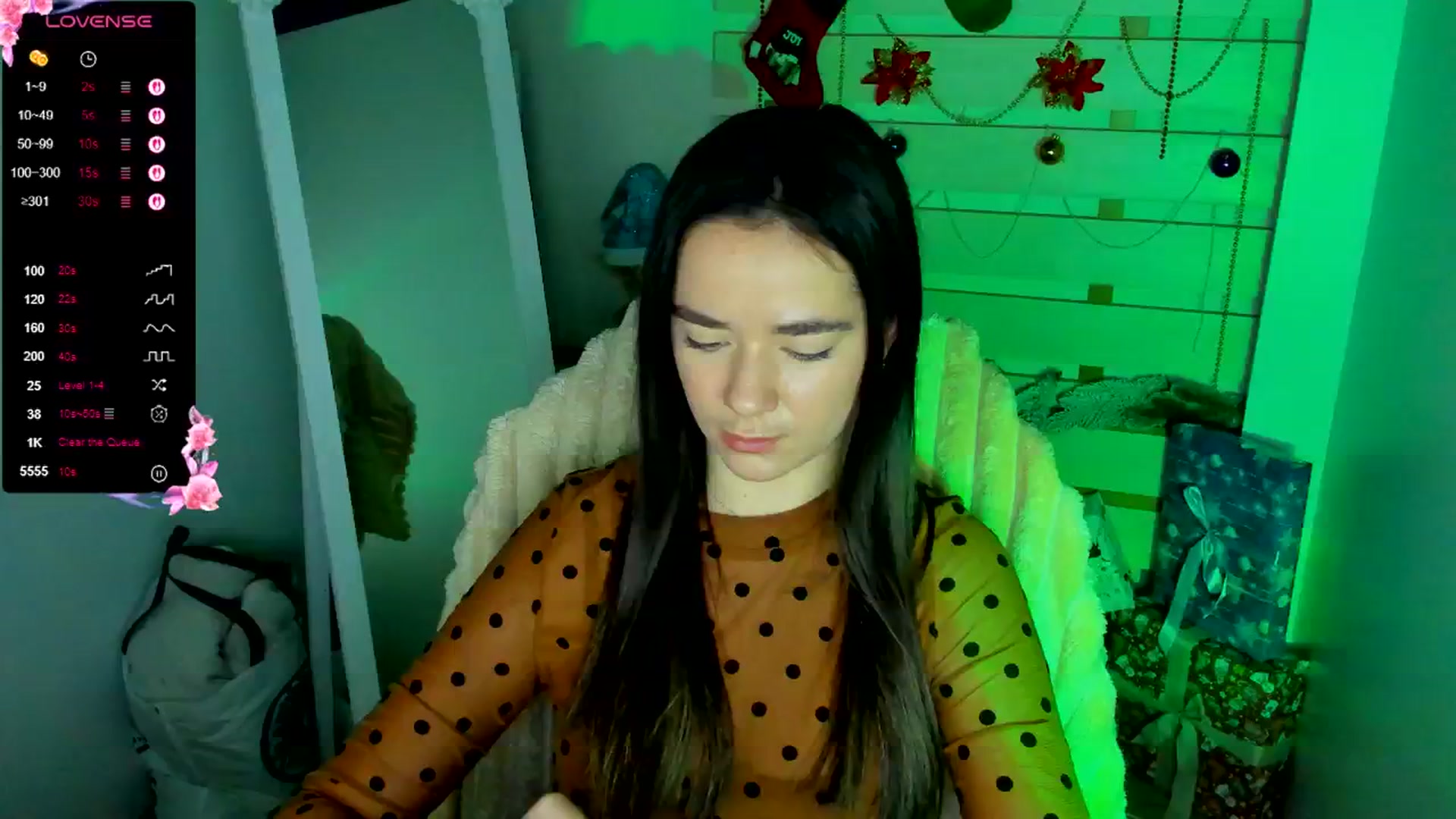 Gallery image thumbnail from KiraLove's myfreecams stream on, 12/04/2025, 12:56 image 7 of 20