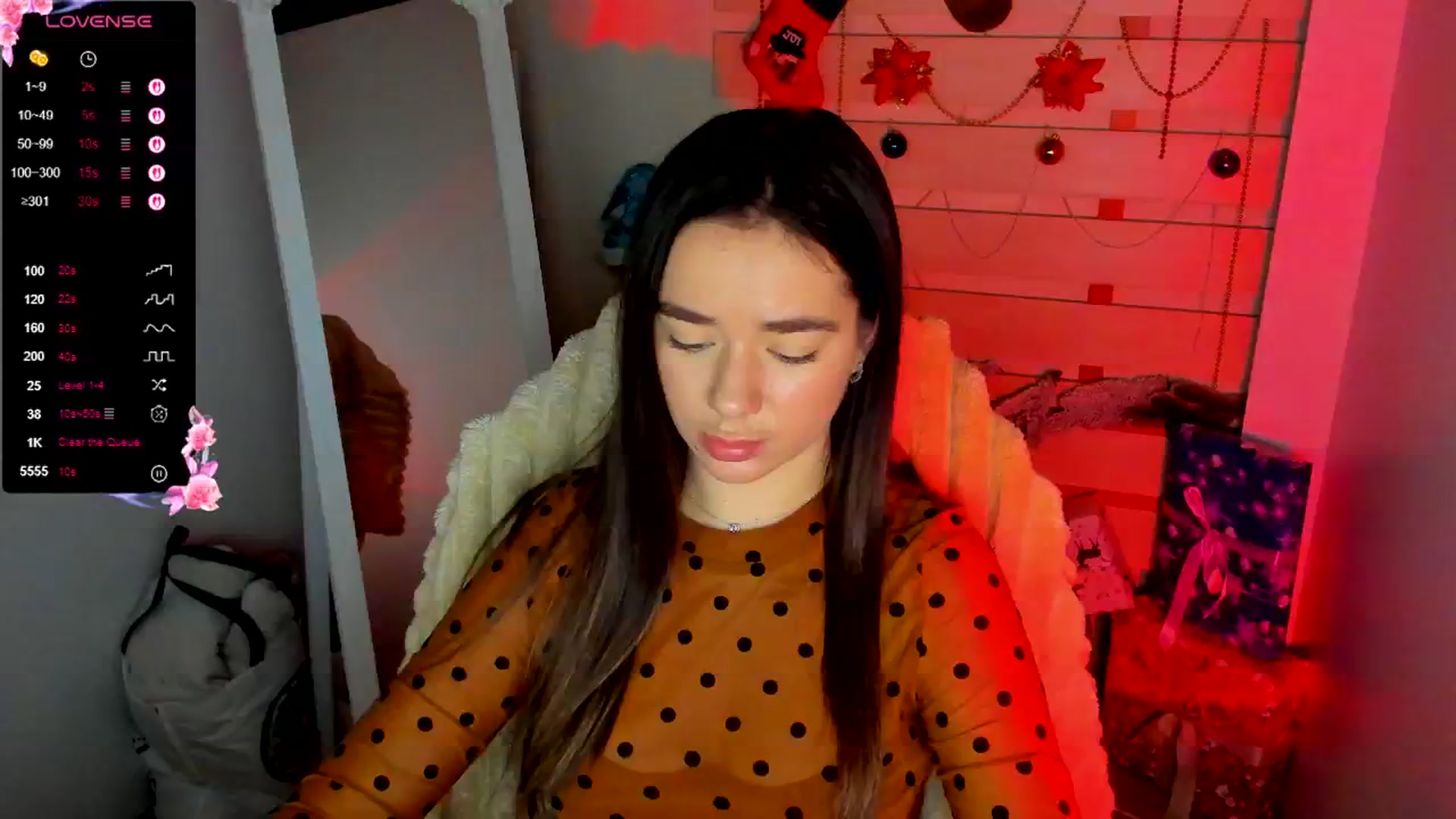 Gallery image thumbnail from KiraLove's myfreecams stream on, 12/04/2025, 12:56 image 9 of 20