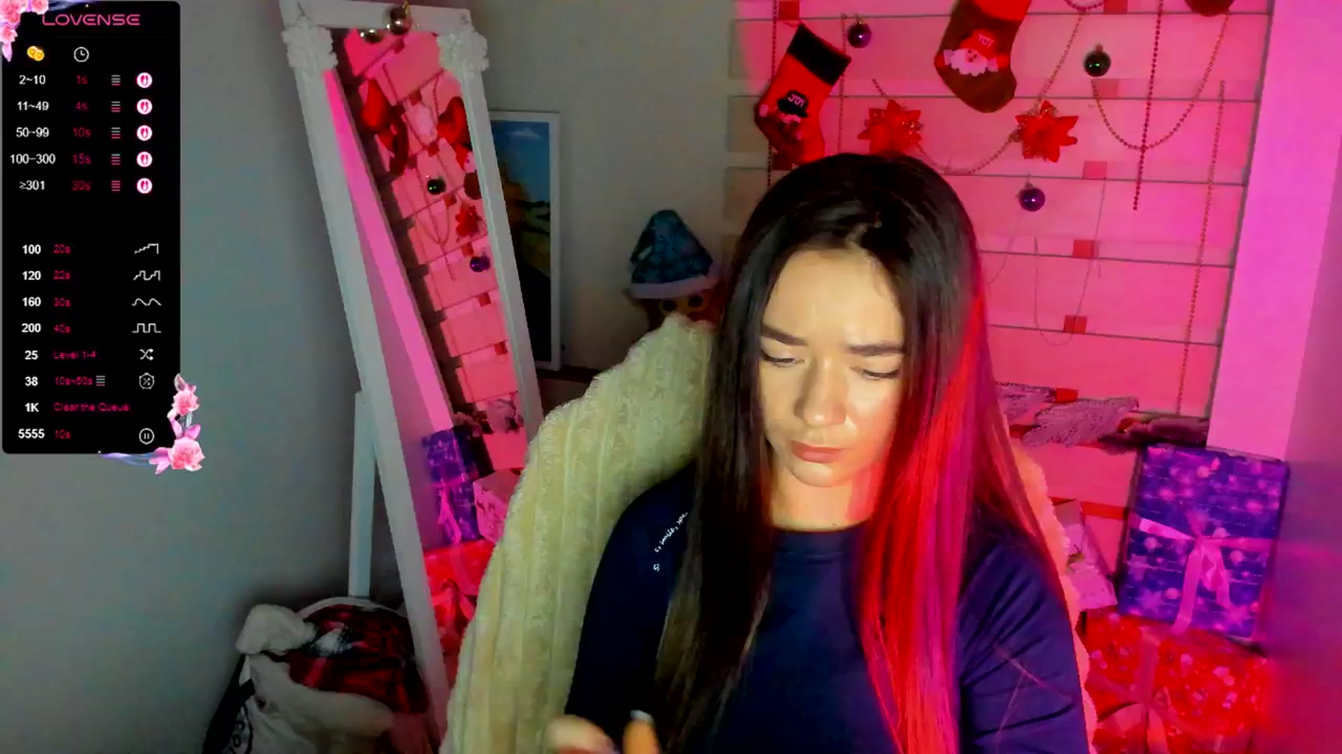 Gallery image thumbnail from KiraLove's myfreecams stream on, 12/11/2025, 10:06 image 3 of 20