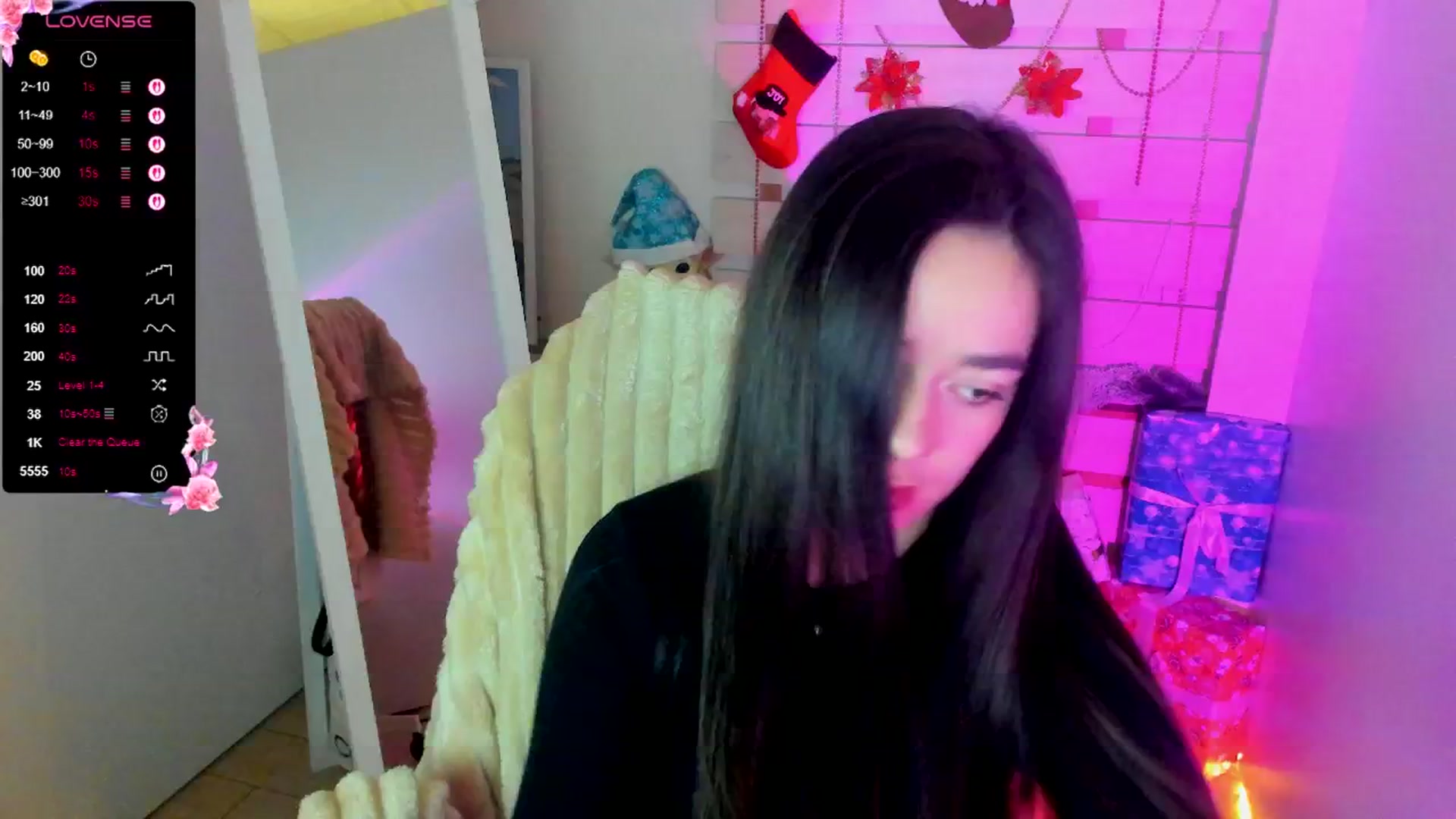 Gallery image thumbnail from KiraLove's myfreecams stream on, 12/22/2025, 10:59 image 2 of 20
