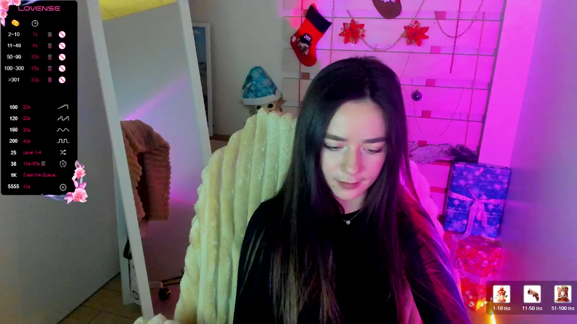 Gallery image thumbnail from KiraLove's myfreecams stream on, 12/22/2025, 10:59 image 20 of 20